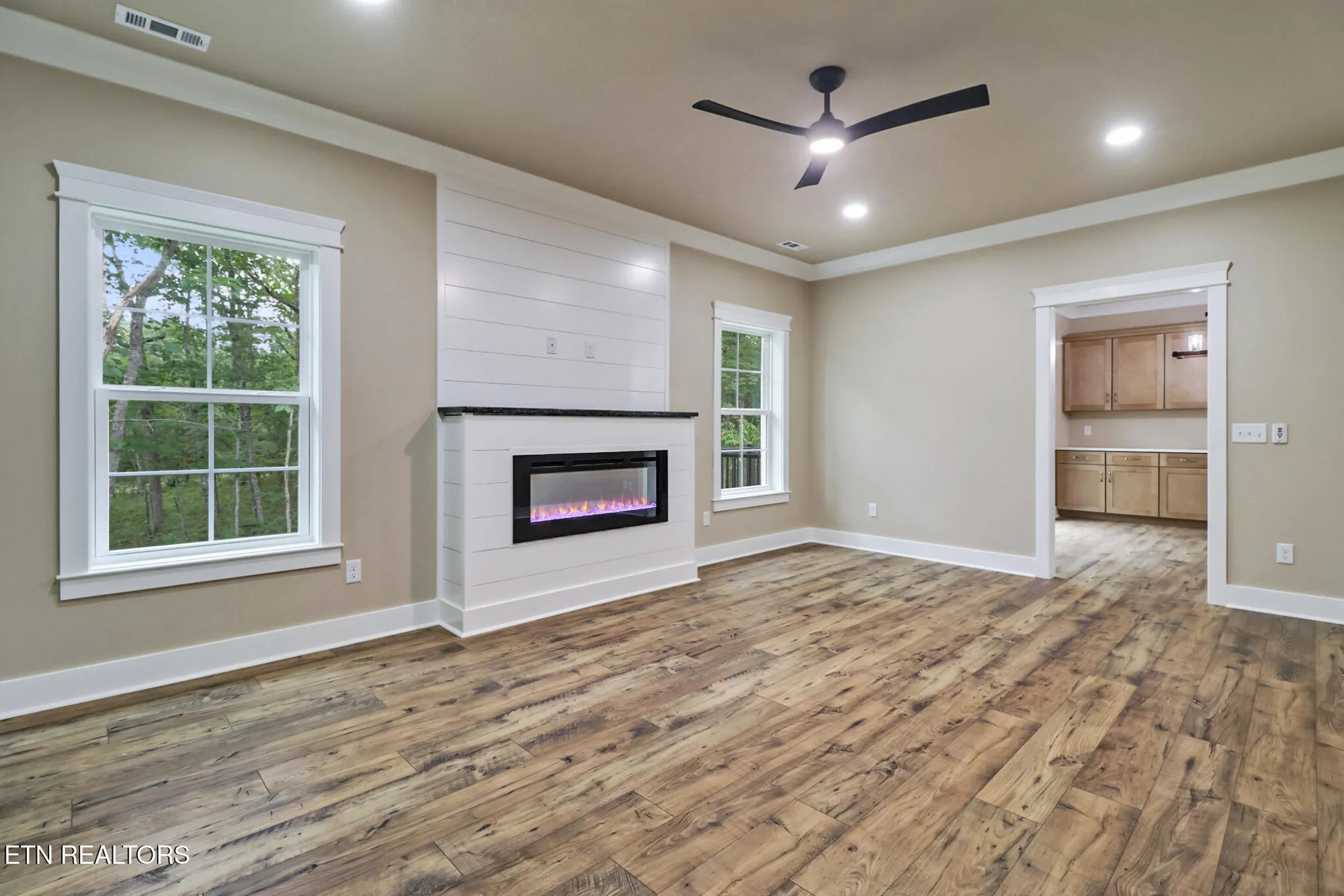 Property Slideshow image 24 of 50 | 630 lakeview dr, Crossville, TN, 38558