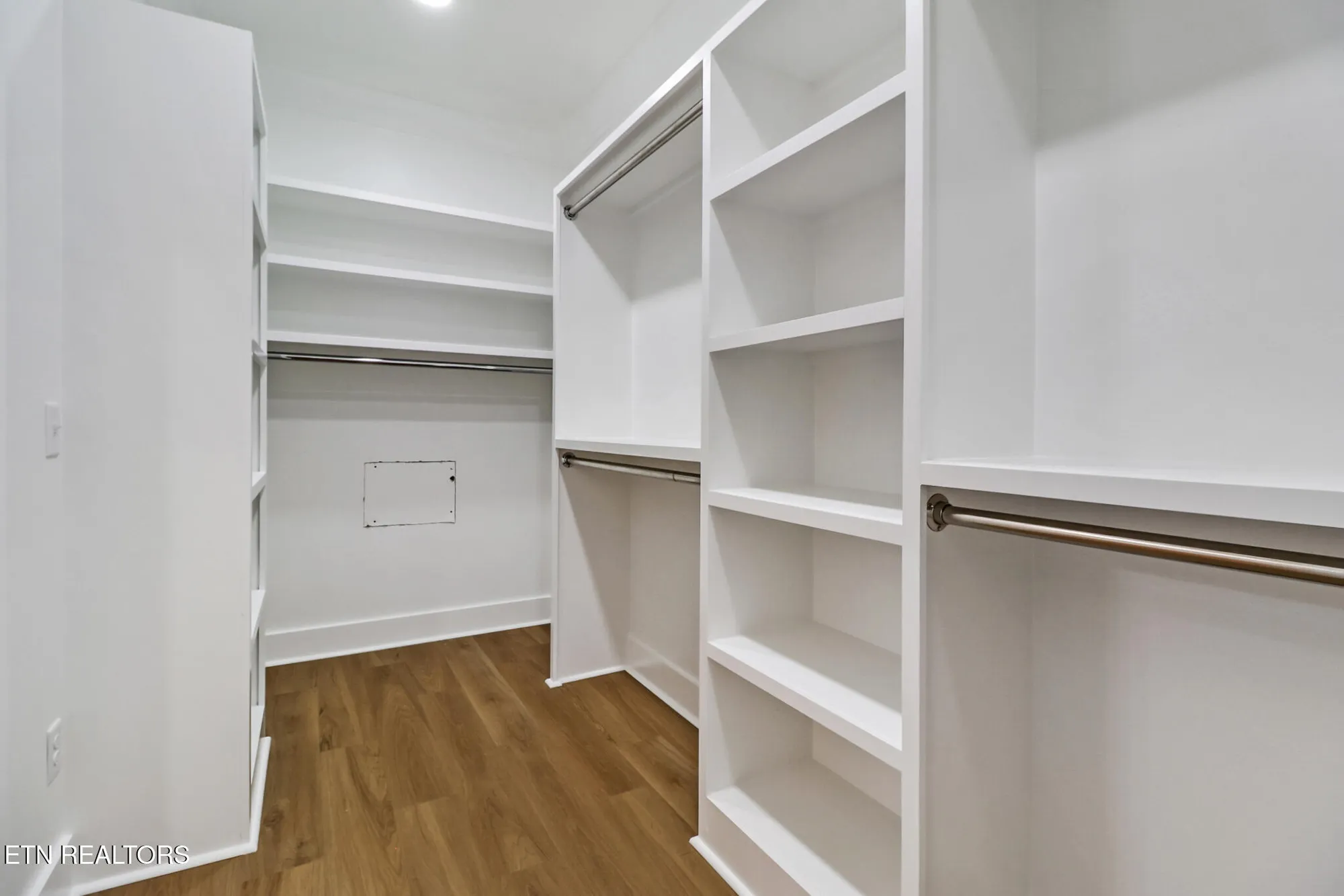 Property Slideshow image 34 of 50 | 630 lakeview dr, Crossville, TN, 38558