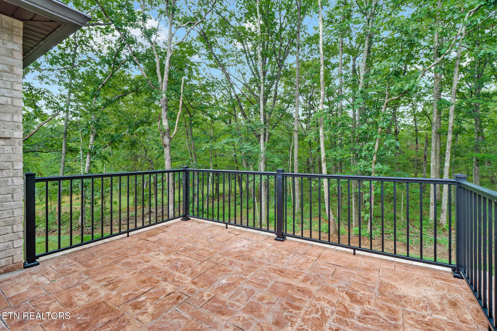 Property Slideshow image 43 of 50 | 630 lakeview dr, Crossville, TN, 38558