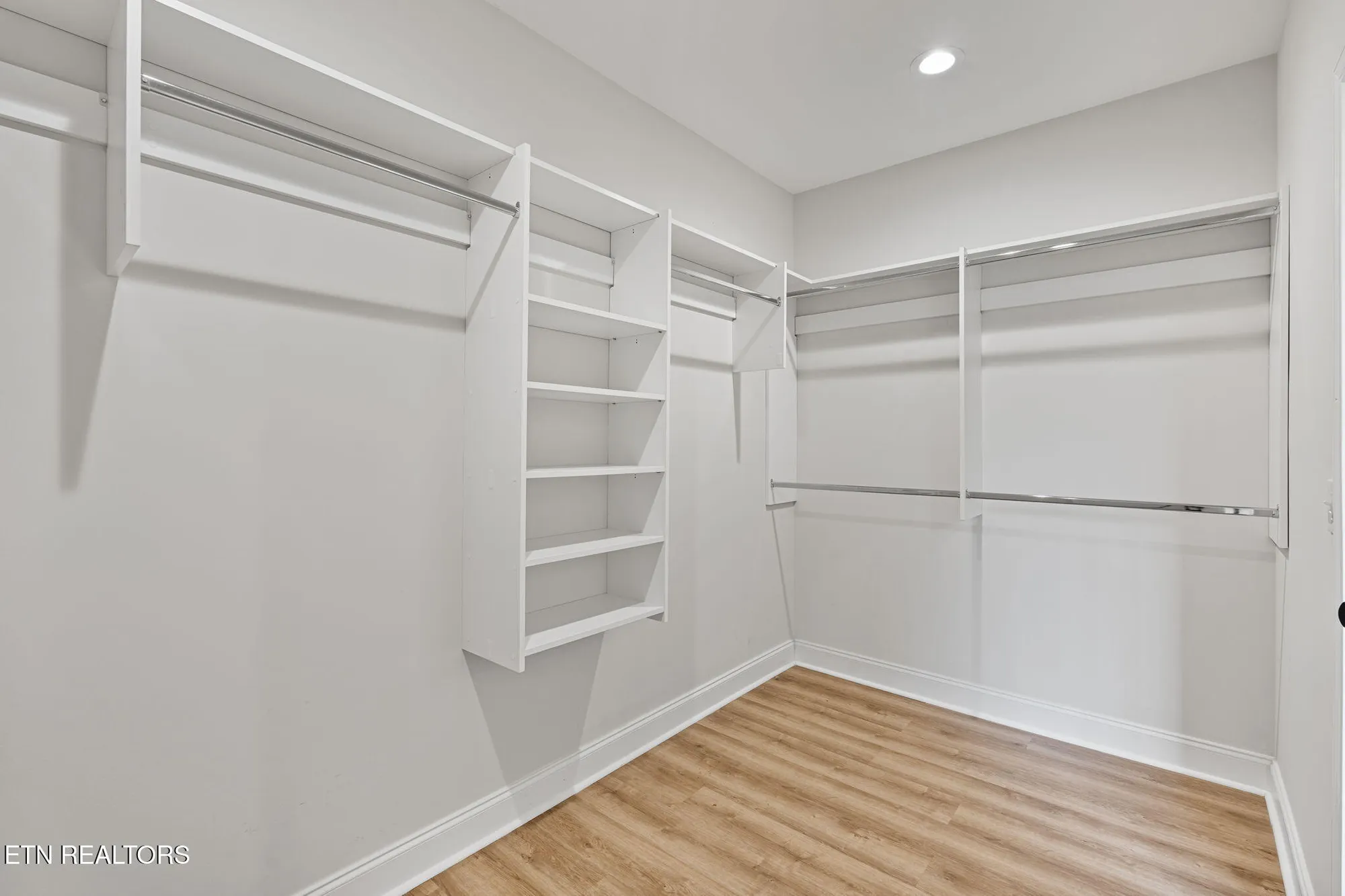 Property Slideshow image 23 of 36 | 129 ogana way, Loudon, TN, 37774