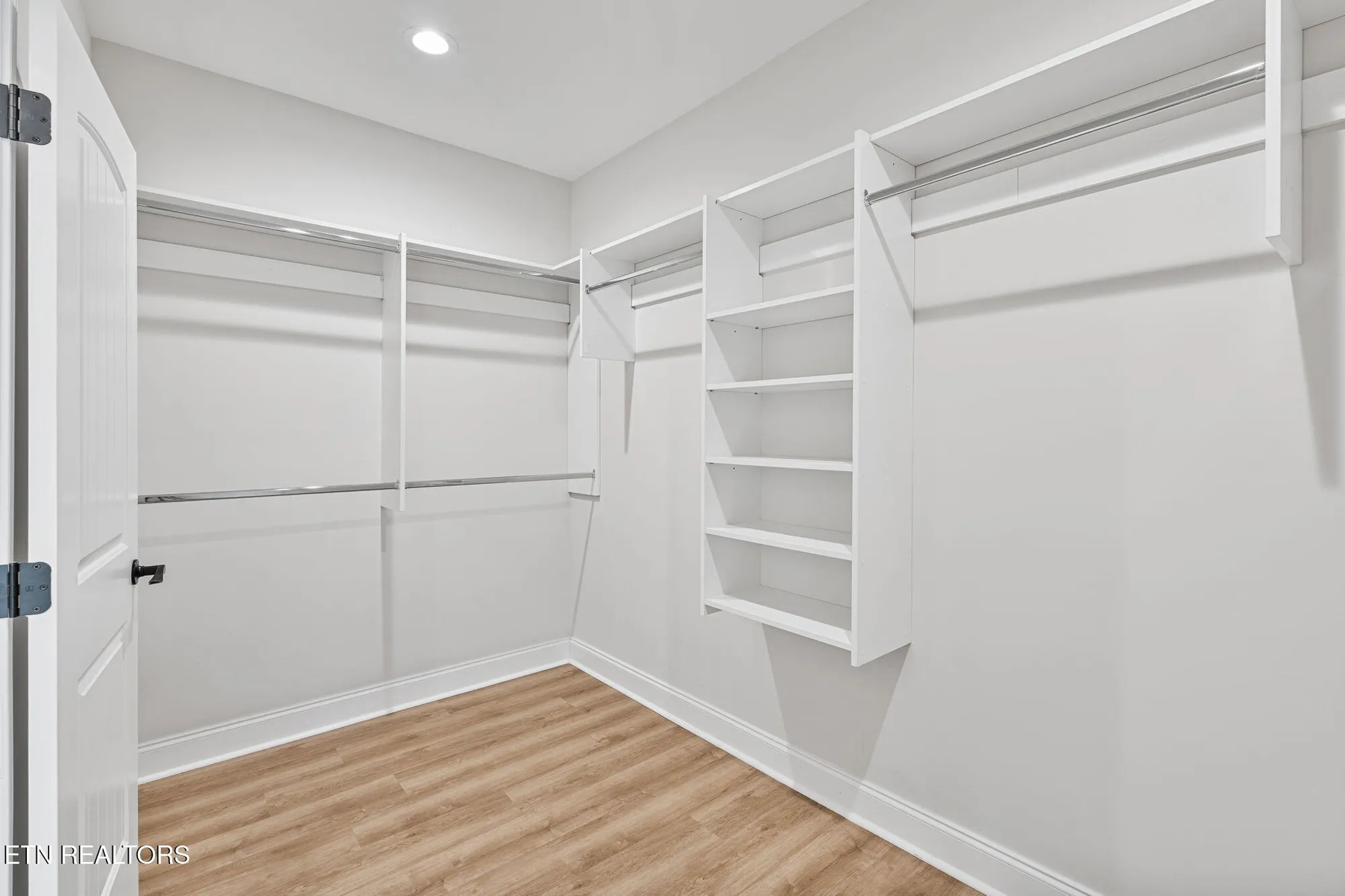 Property Slideshow image 24 of 36 | 129 ogana way, Loudon, TN, 37774