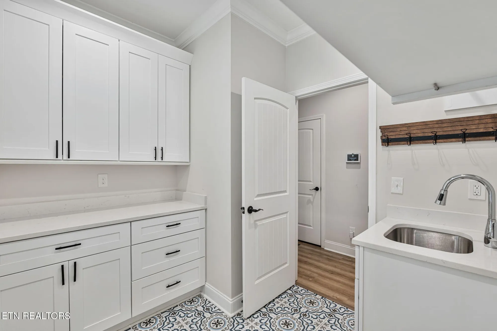 Property Slideshow image 26 of 36 | 129 ogana way, Loudon, TN, 37774