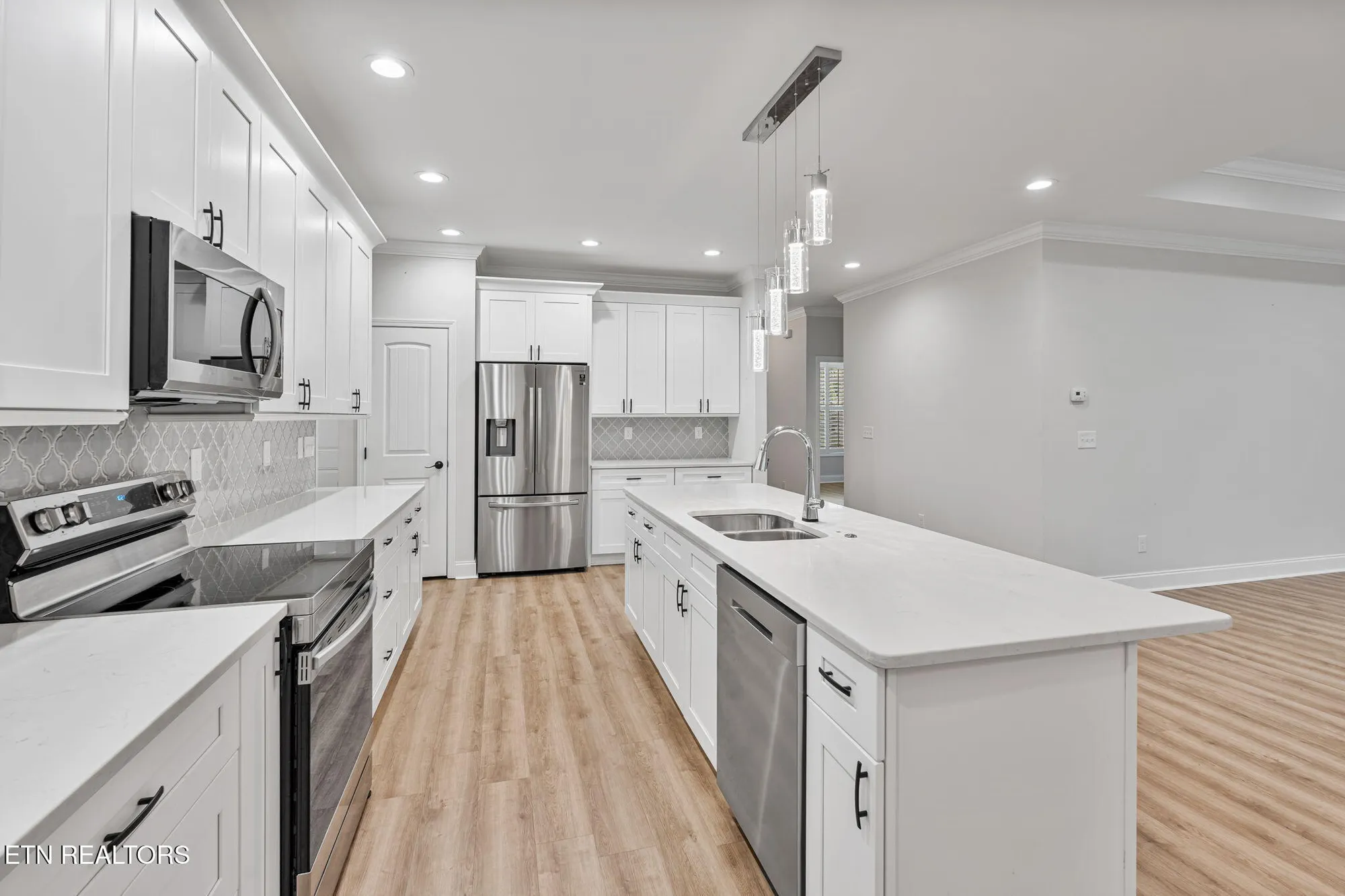 Property Slideshow image 10 of 36 | 129 ogana way, Loudon, TN, 37774