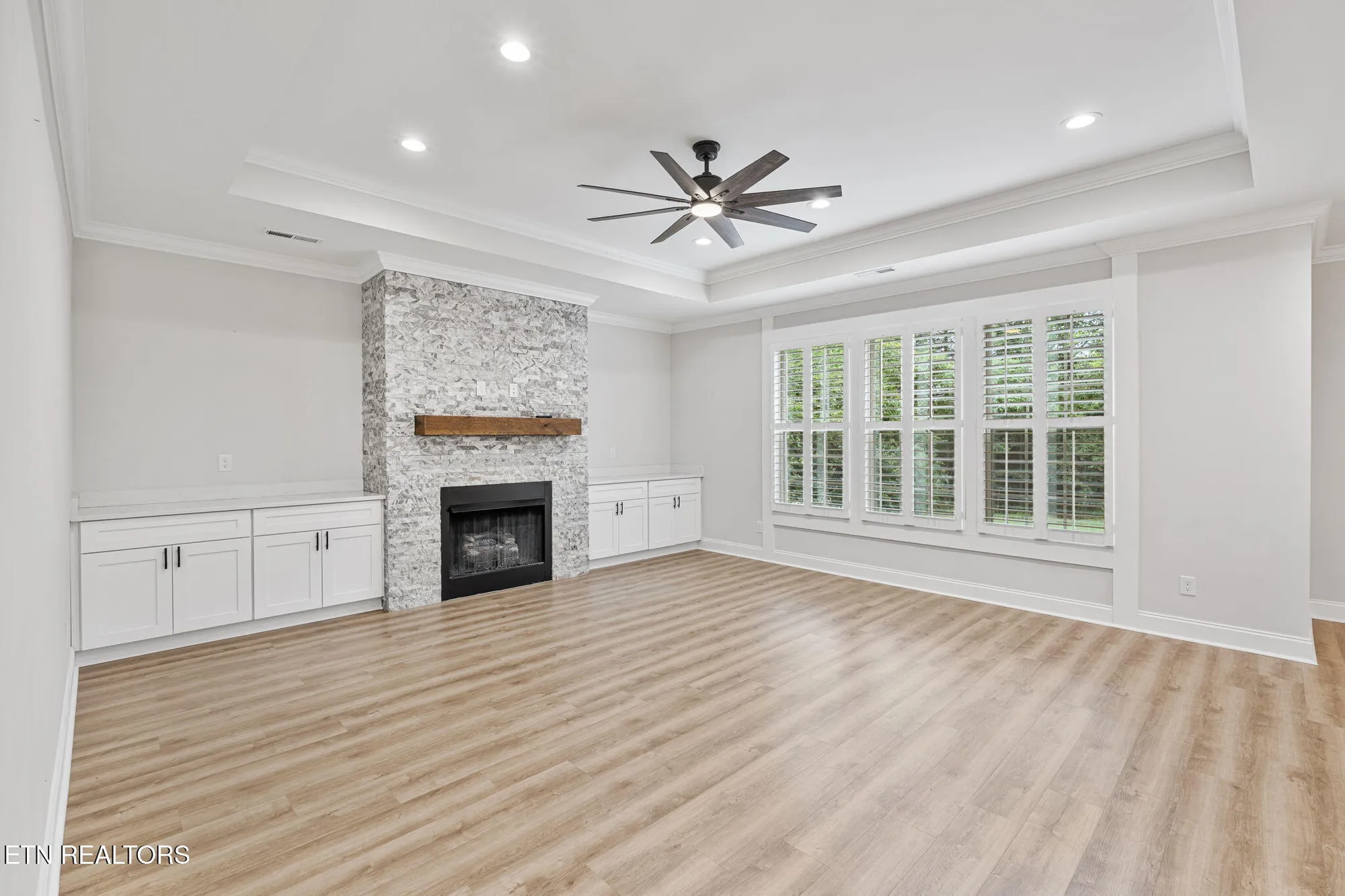 Property Slideshow image 13 of 36 | 129 ogana way, Loudon, TN, 37774