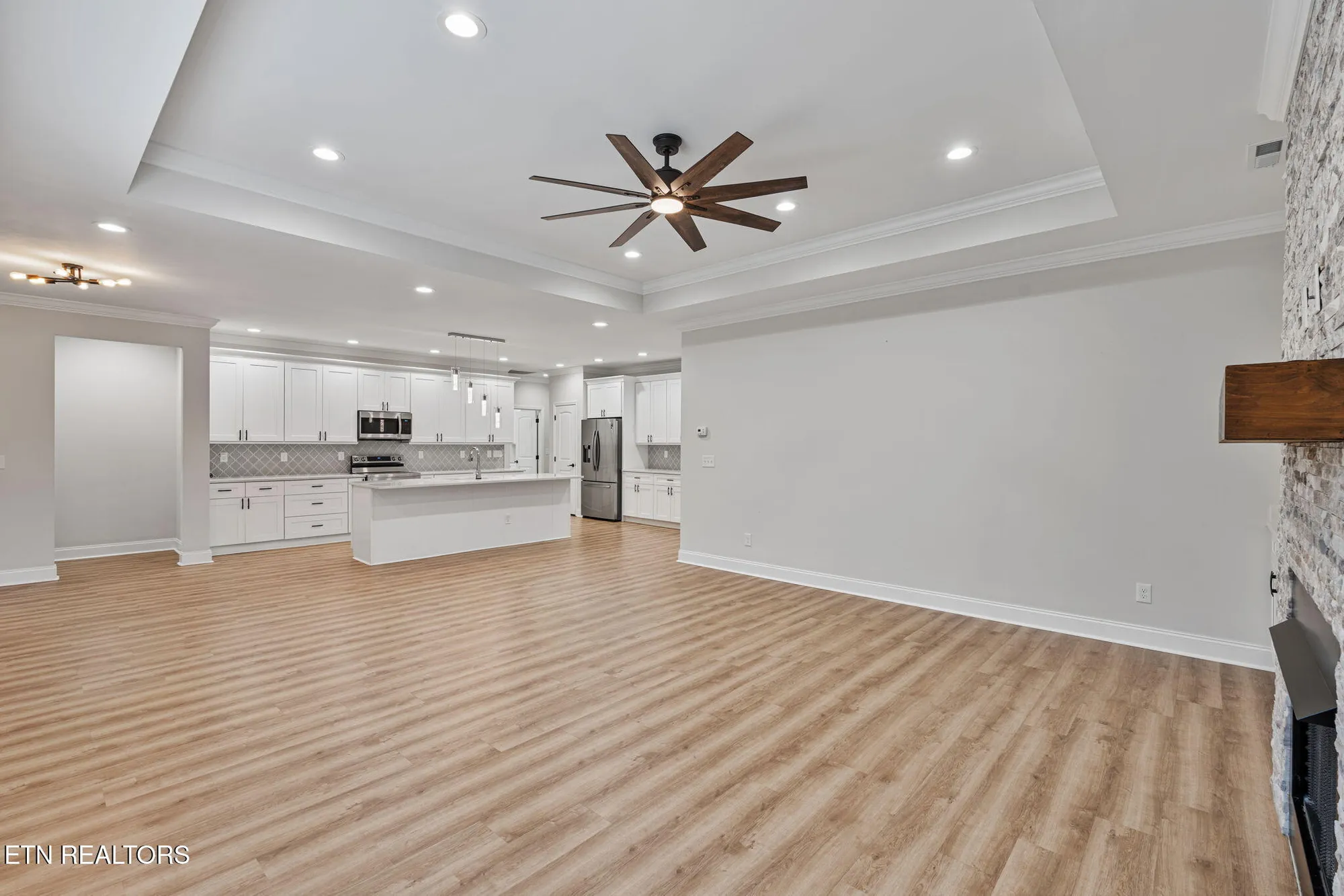 Property Slideshow image 16 of 36 | 129 ogana way, Loudon, TN, 37774