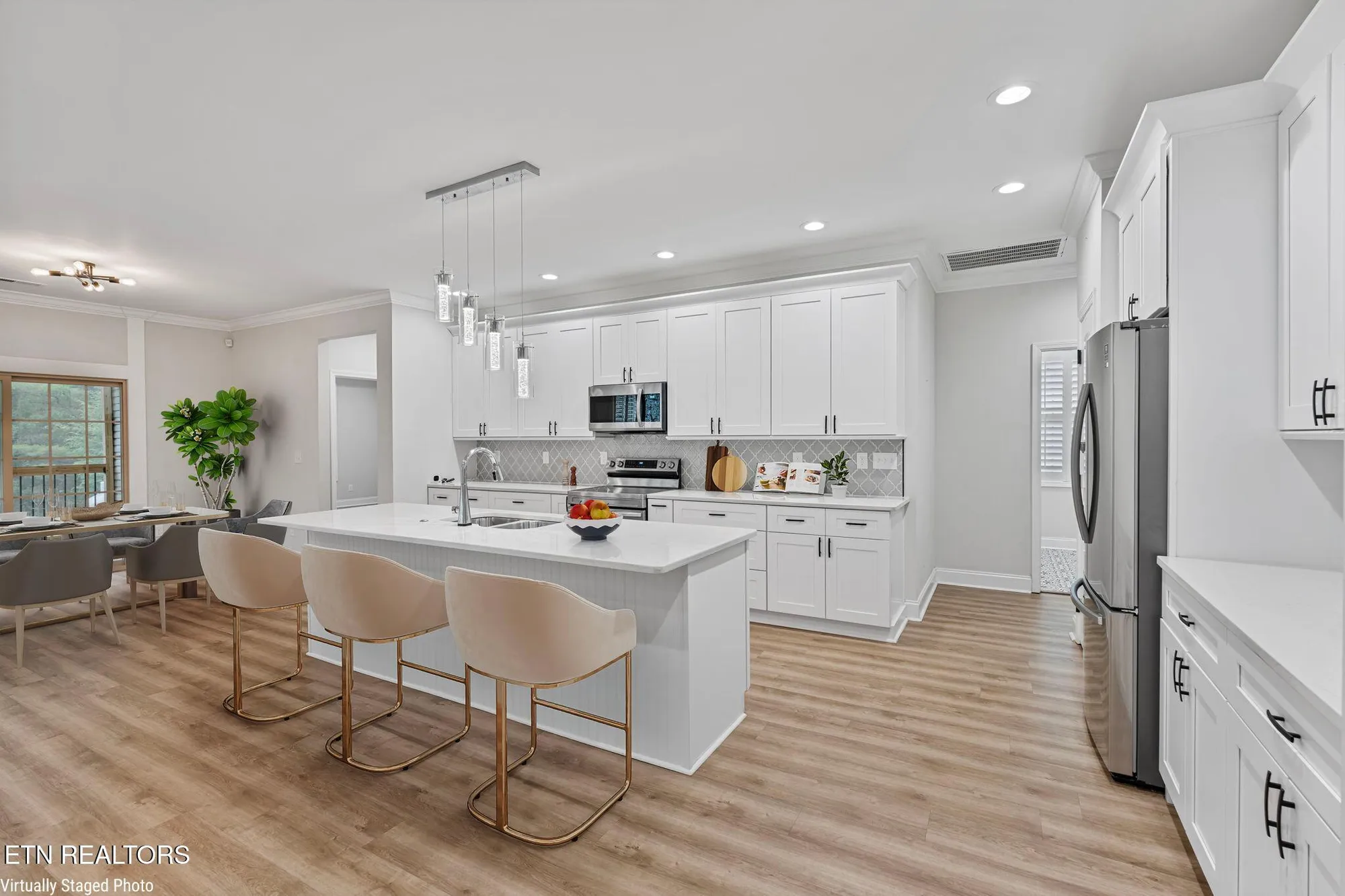 Property Slideshow image 4 of 36 | 129 ogana way, Loudon, TN, 37774