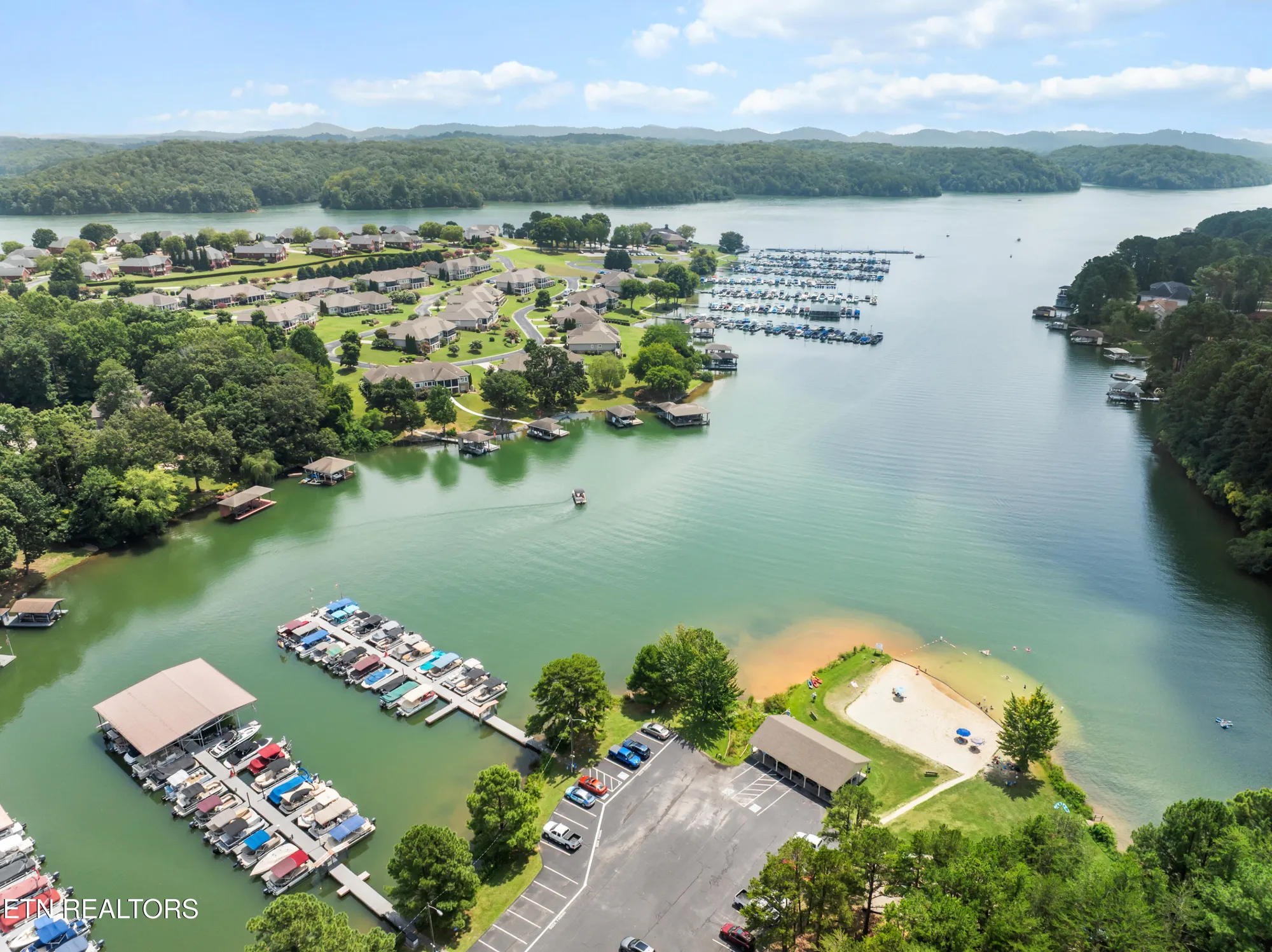 Property Slideshow image 8 of 40 | 116 wataga ln, Loudon, TN, 37774