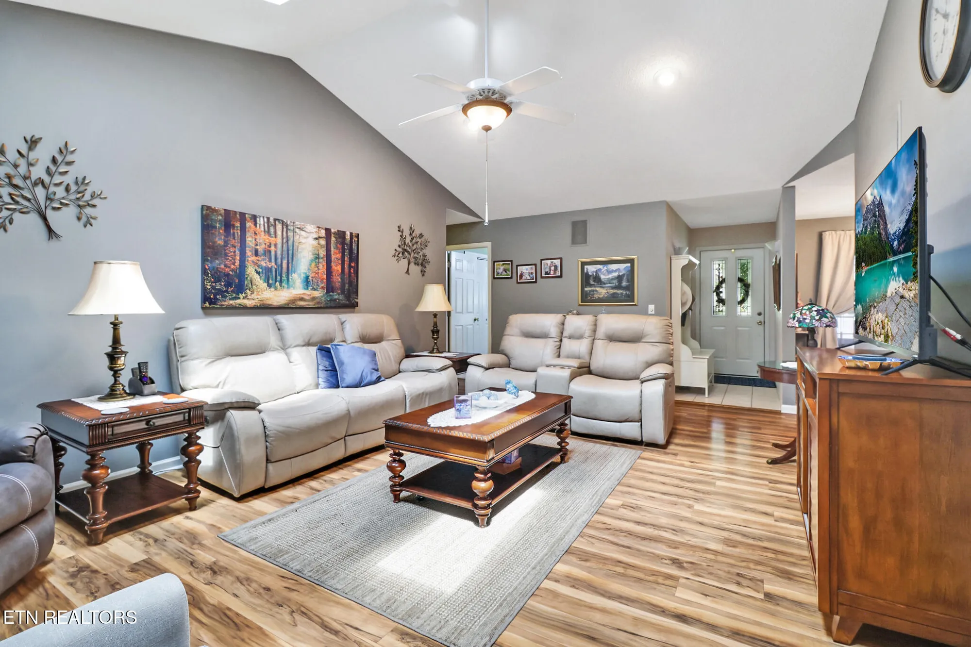 Property Slideshow image 5 of 33 | 118 berkshire loop, Crossville, TN, 38558