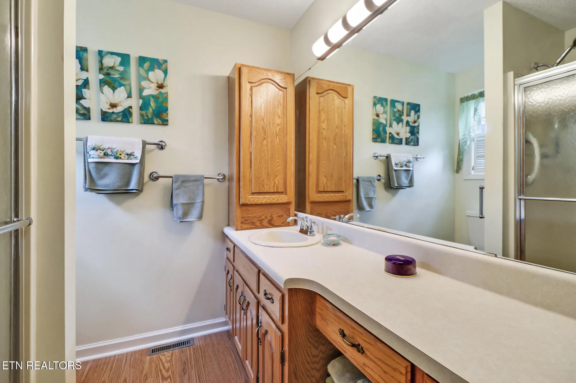 Property Slideshow image 18 of 33 | 118 berkshire loop, Crossville, TN, 38558