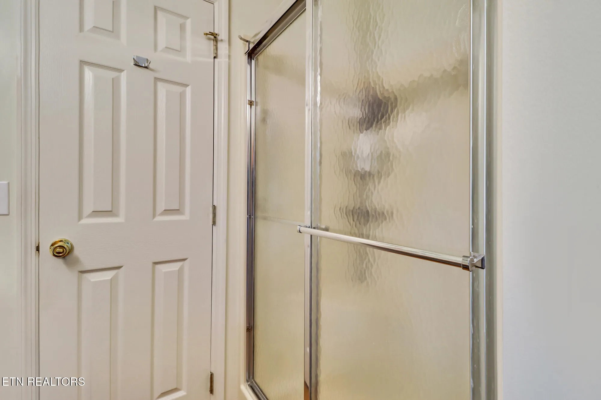 Property Slideshow image 19 of 33 | 118 berkshire loop, Crossville, TN, 38558