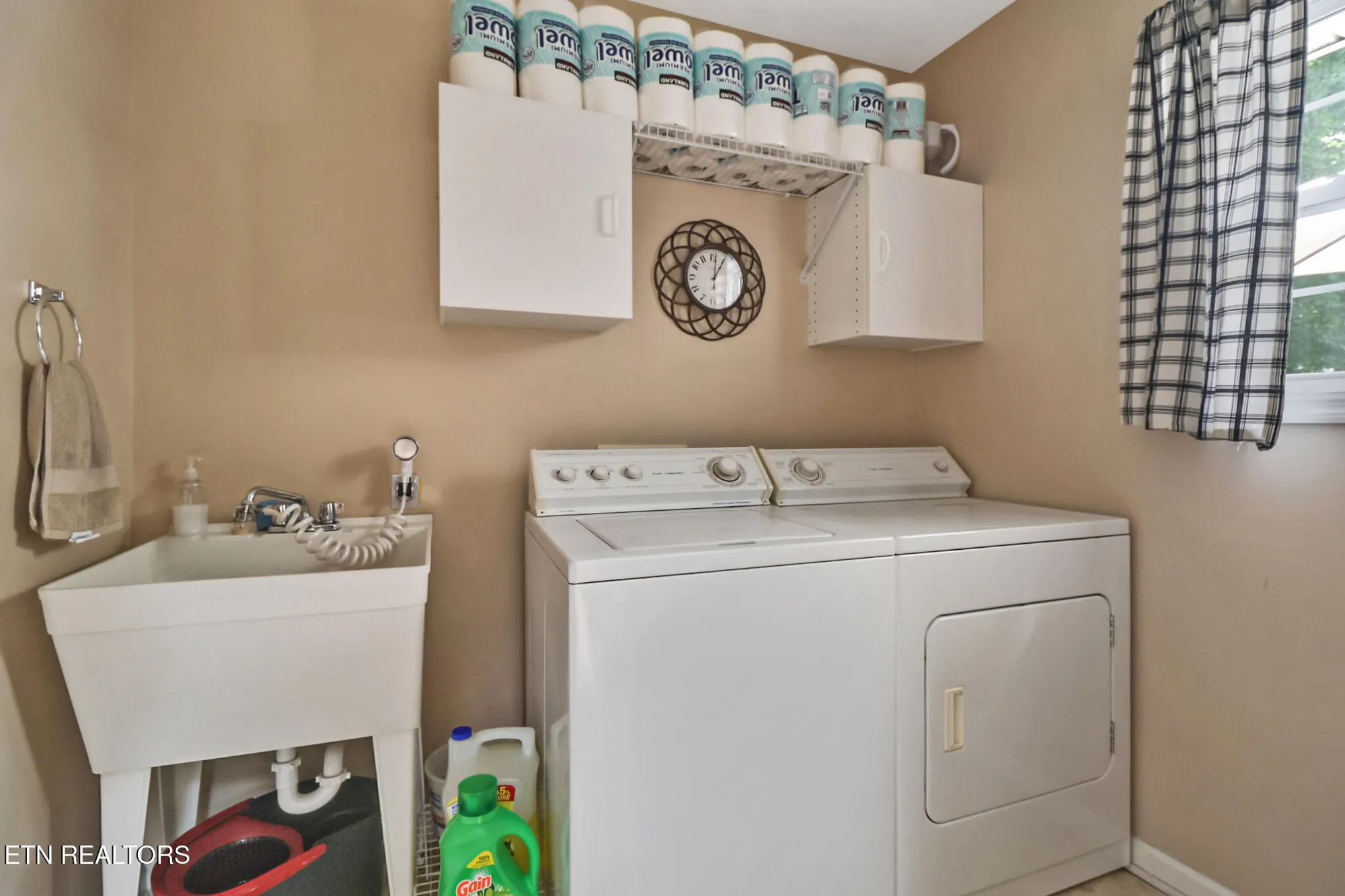 Property Slideshow image 21 of 33 | 118 berkshire loop, Crossville, TN, 38558