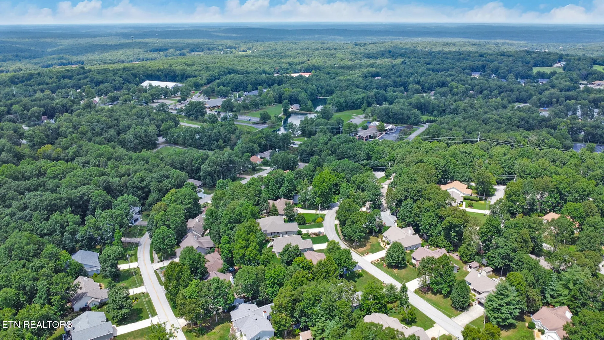 Property Slideshow image 32 of 33 | 118 berkshire loop, Crossville, TN, 38558