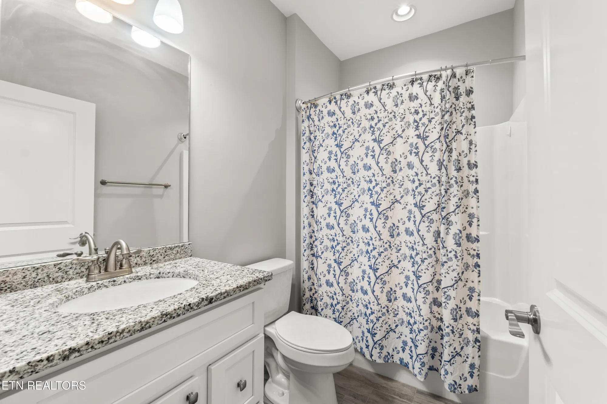 Property Slideshow image 32 of 40 | 116 wataga ln, Loudon, TN, 37774