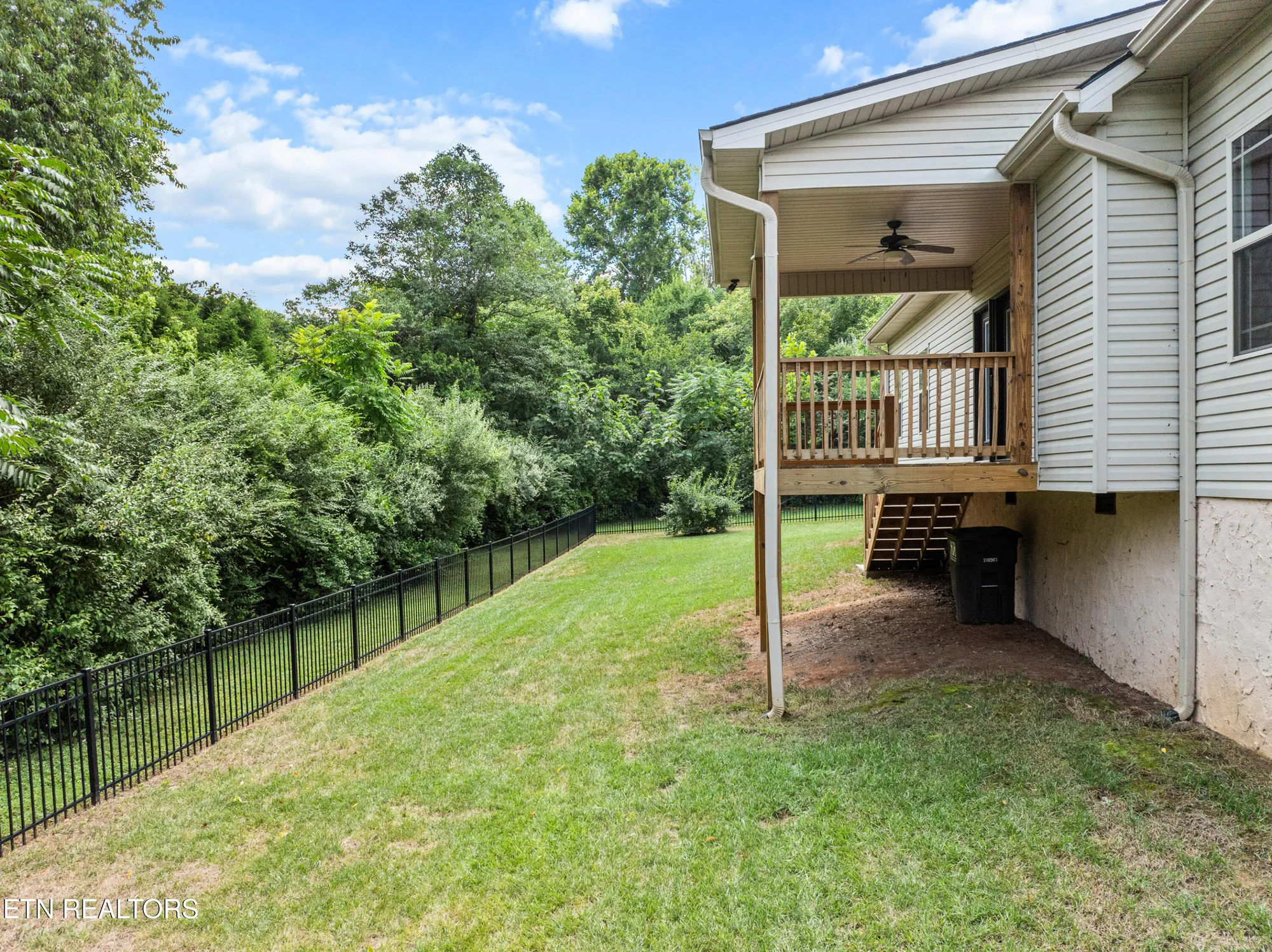 Property Slideshow image 36 of 40 | 116 wataga ln, Loudon, TN, 37774