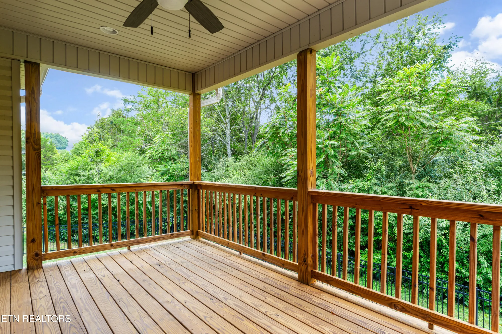 Property Slideshow image 37 of 40 | 116 wataga ln, Loudon, TN, 37774
