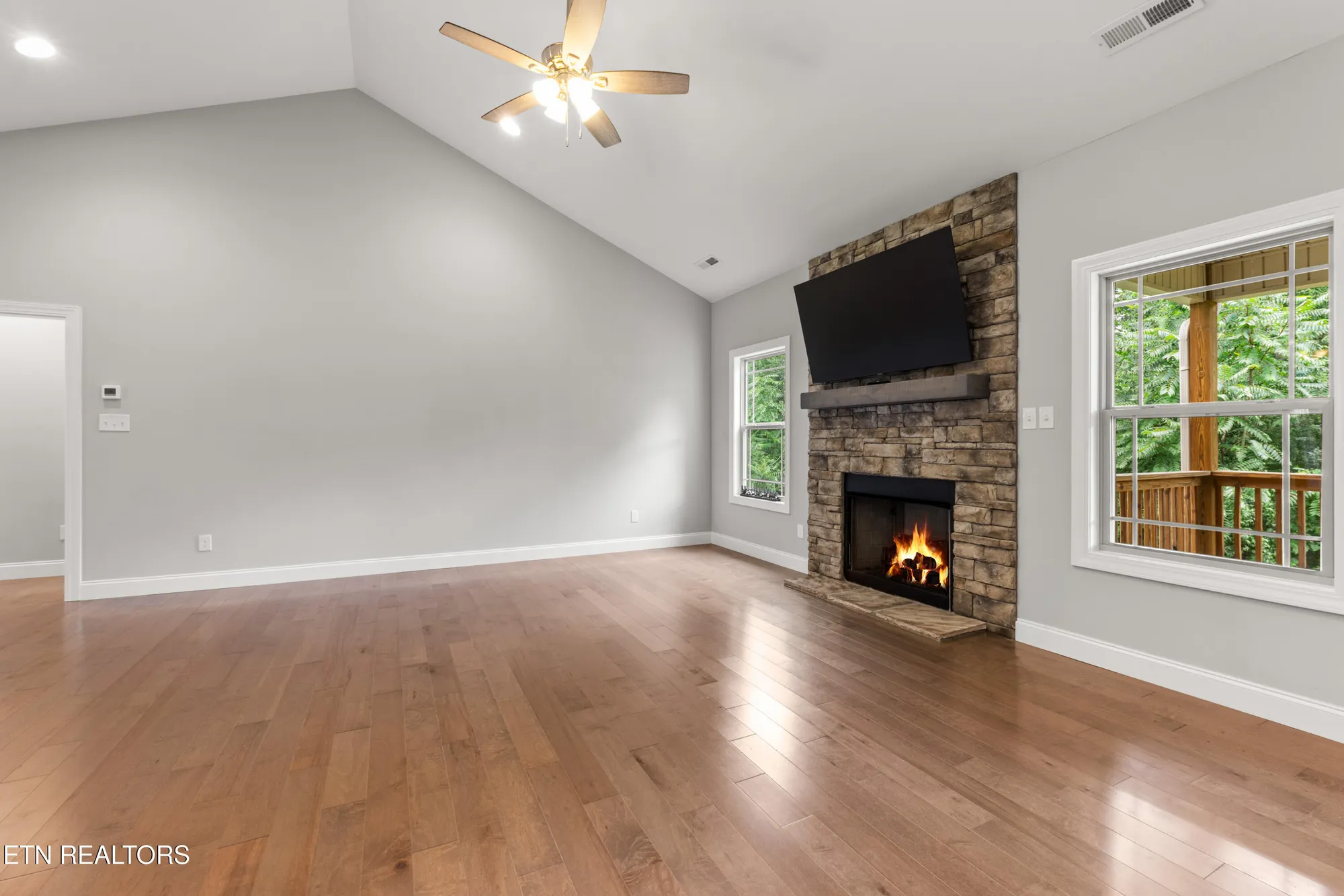 Property Slideshow image 17 of 40 | 116 wataga ln, Loudon, TN, 37774