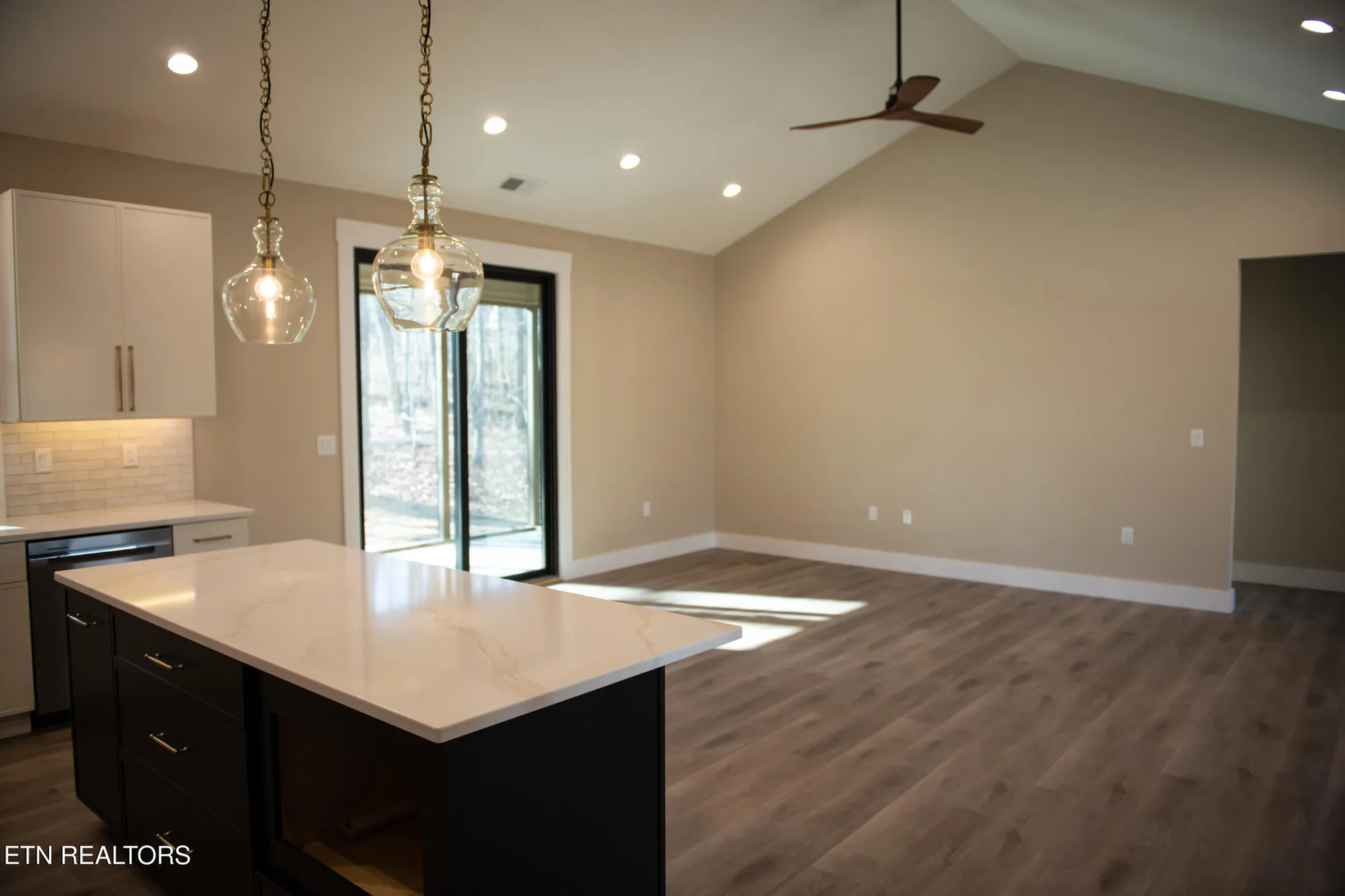 Property Slideshow image 9 of 21 | 107 leinster ln, Crossville, TN, 38558