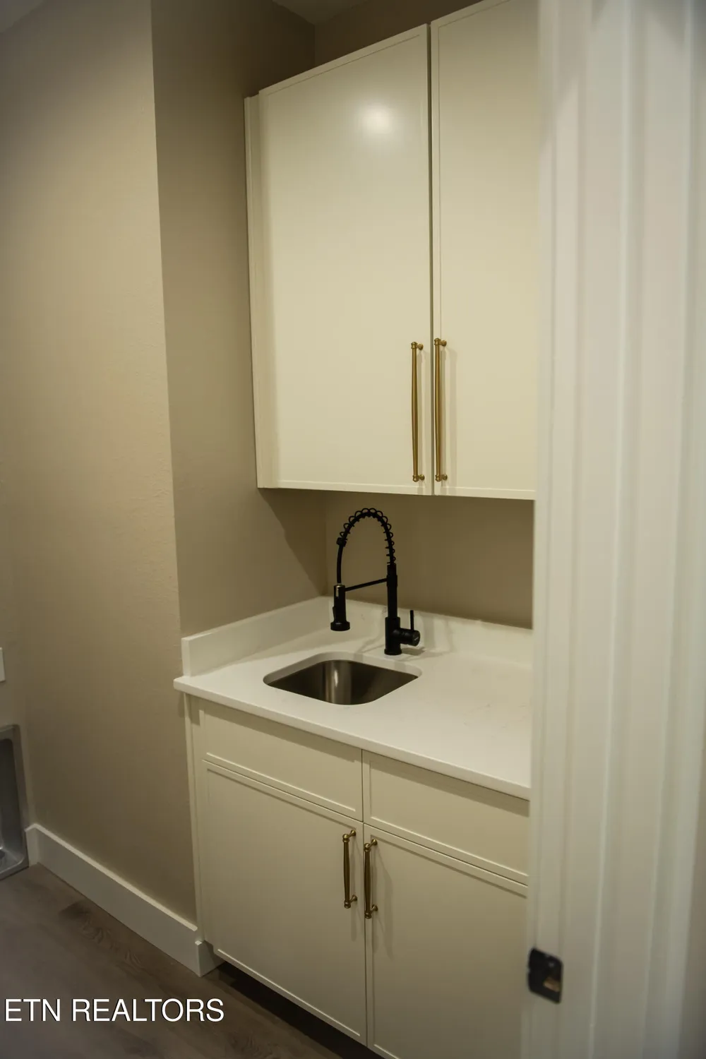 Property Slideshow image 19 of 21 | 107 leinster ln, Crossville, TN, 38558