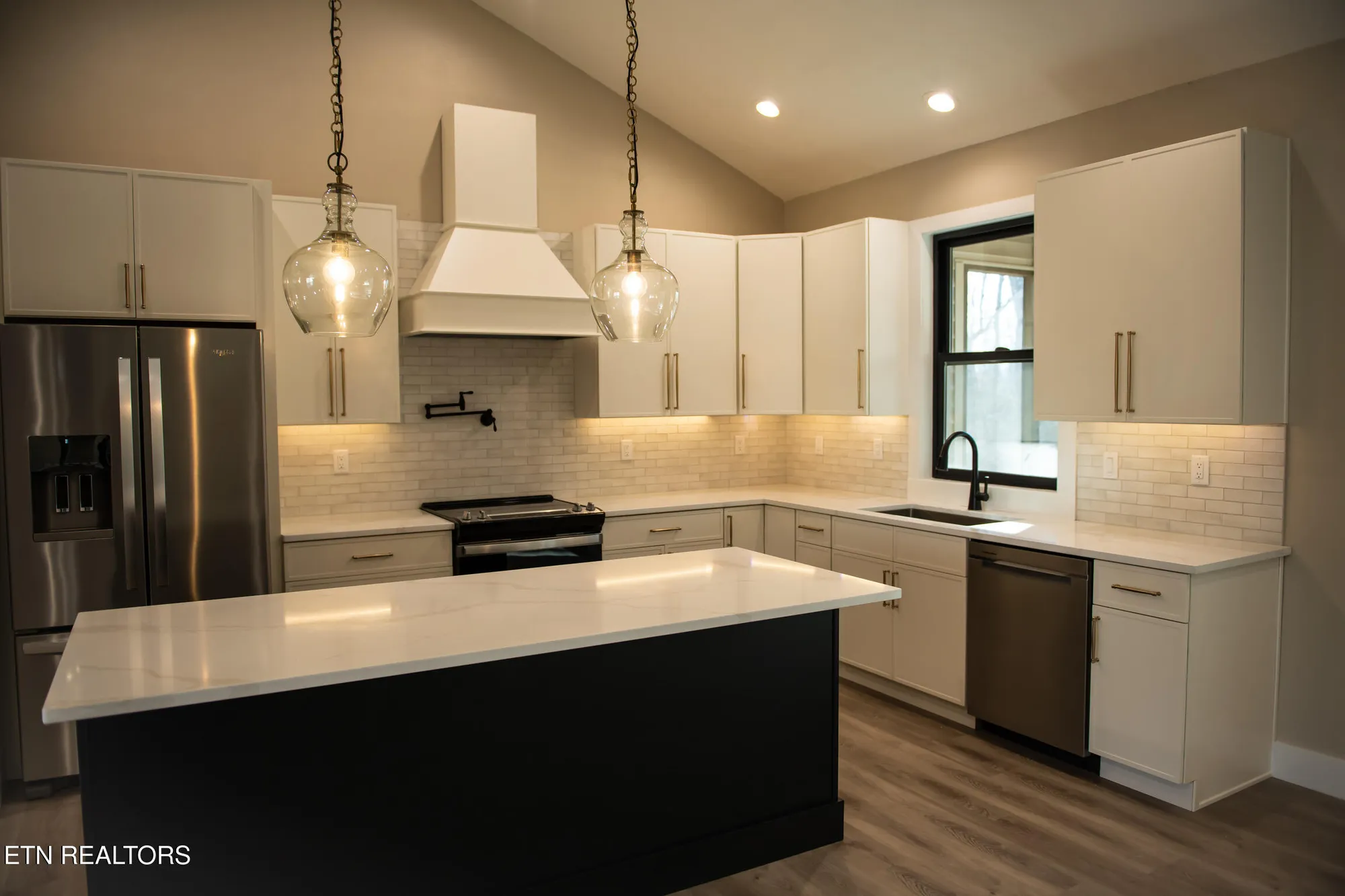 Property Slideshow image 3 of 21 | 107 leinster ln, Crossville, TN, 38558