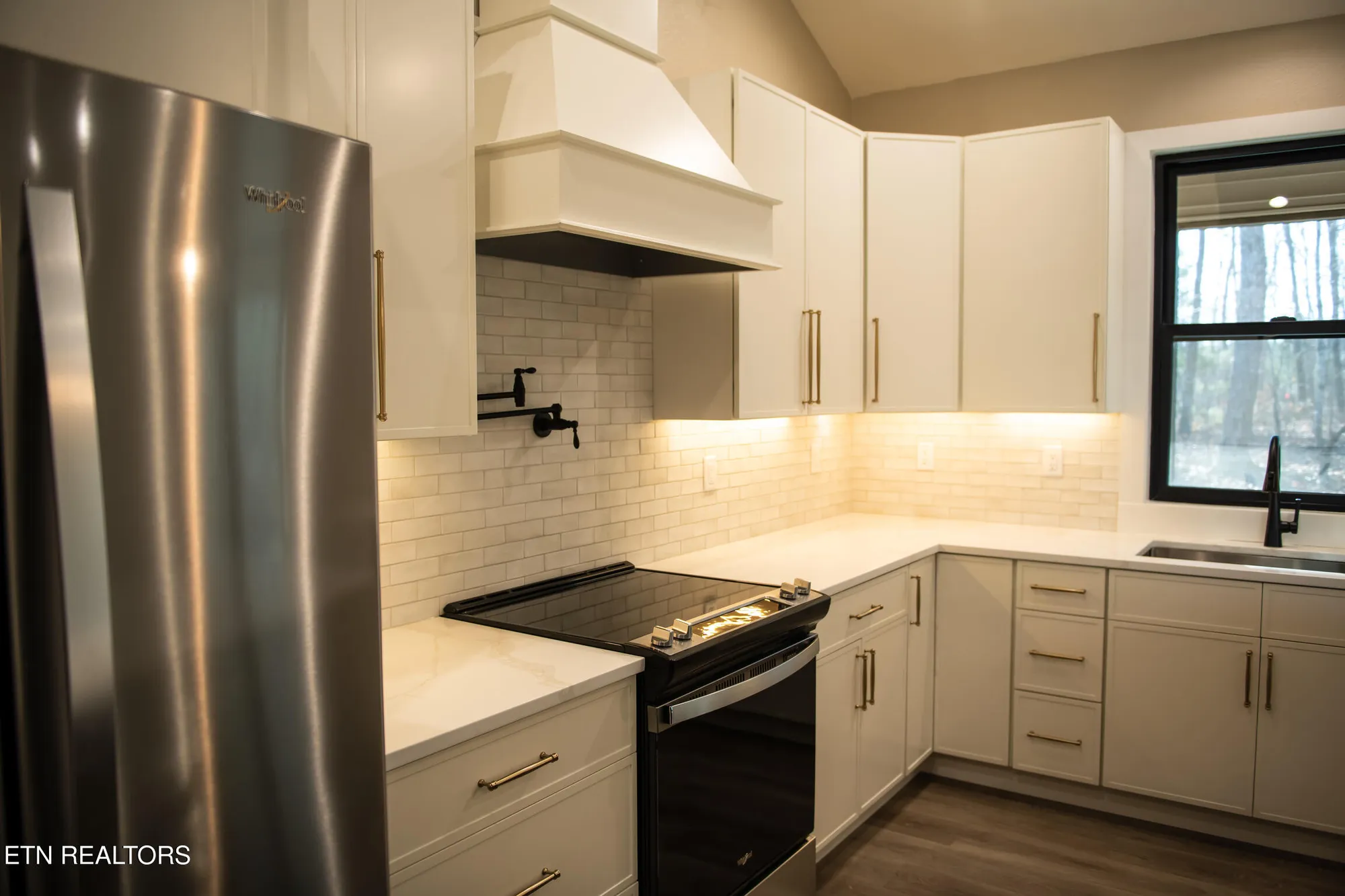 Property Slideshow image 4 of 21 | 107 leinster ln, Crossville, TN, 38558