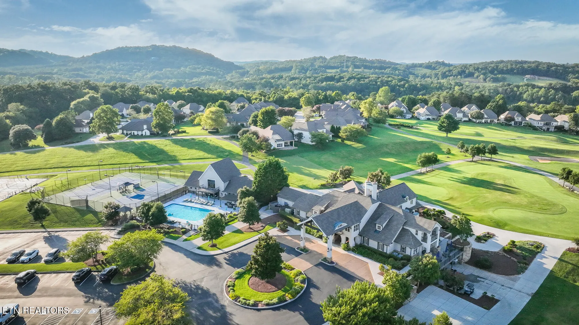 Property Slideshow image 28 of 35 | 565 rarity bay pkwy apt 102, Vonore, TN, 37885