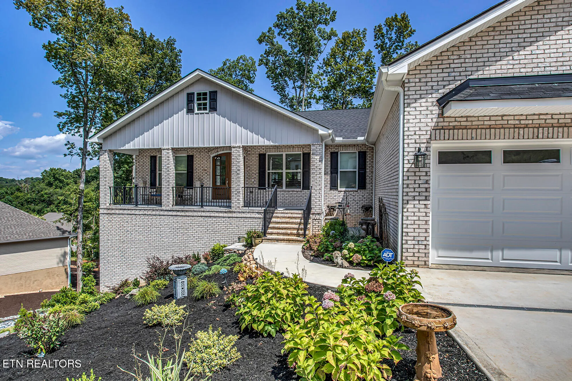 Property Slideshow image 4 of 62 | 122 nuhya way, Loudon, TN, 37774