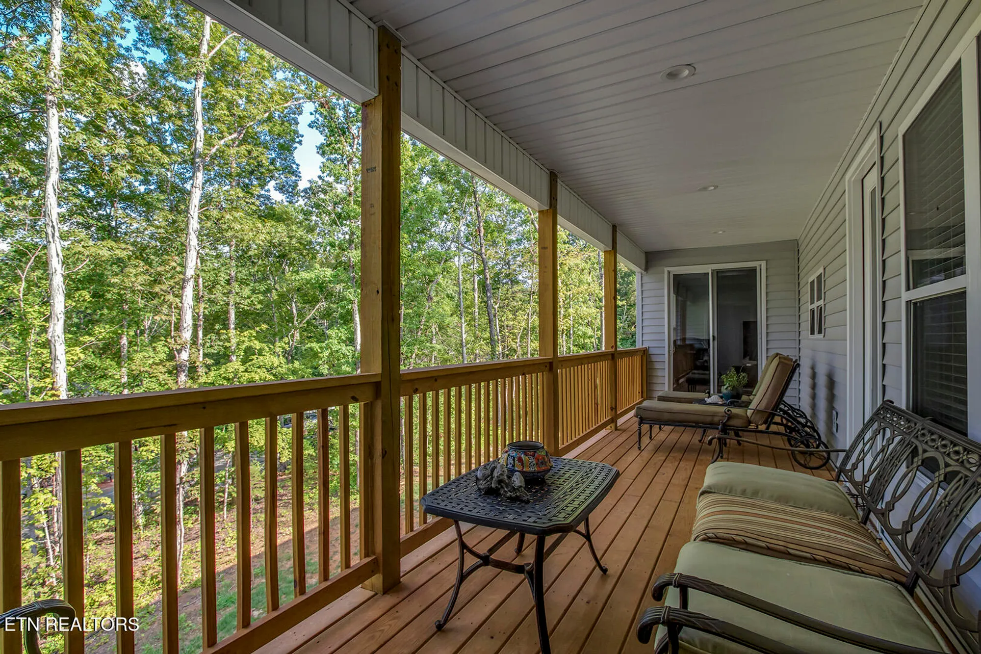 Property Slideshow image 10 of 62 | 122 nuhya way, Loudon, TN, 37774