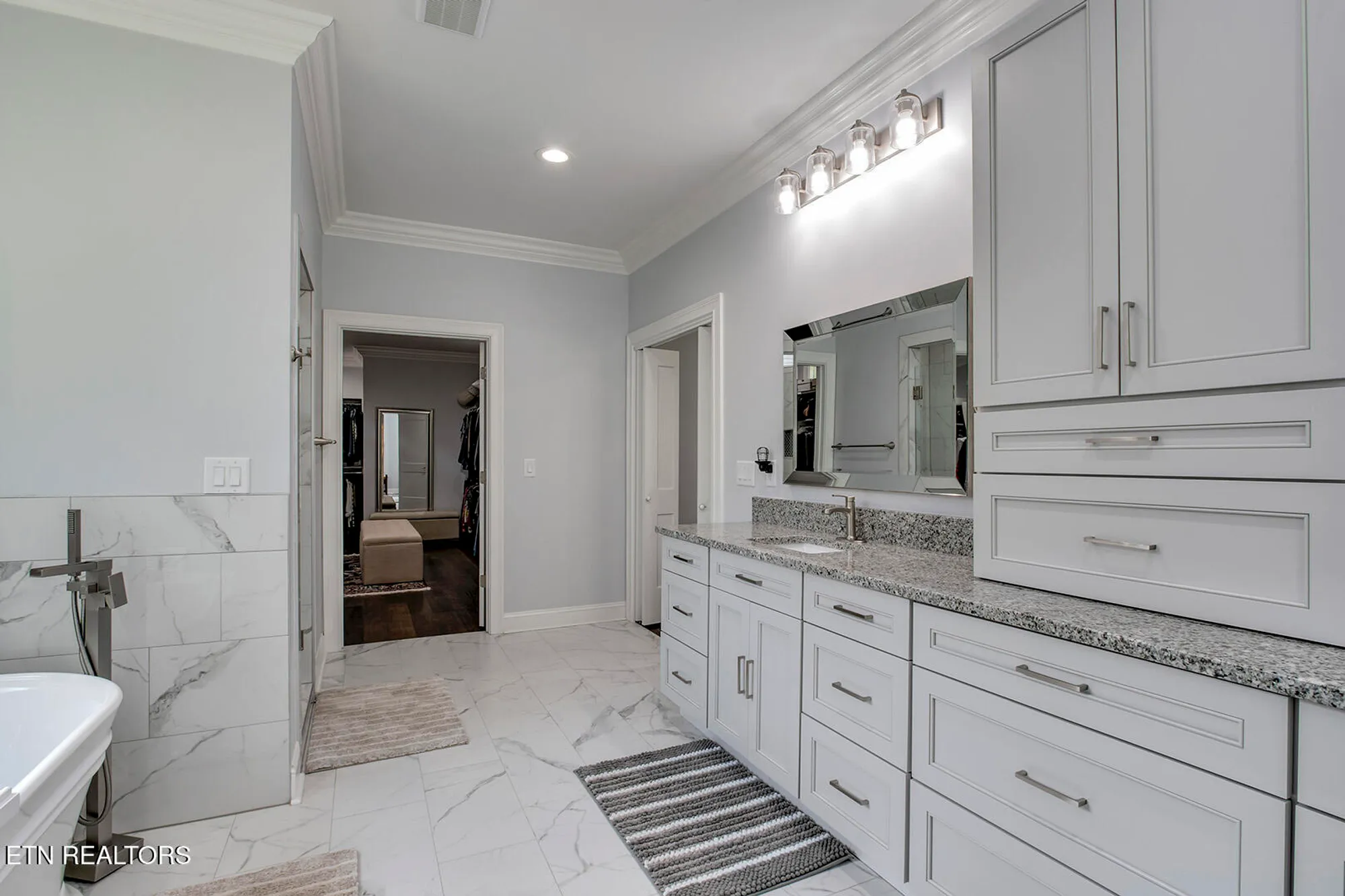 Property Slideshow image 38 of 62 | 122 nuhya way, Loudon, TN, 37774