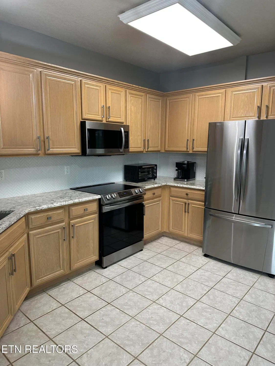 Property Slideshow image 14 of 35 | 565 rarity bay pkwy apt 102, Vonore, TN, 37885