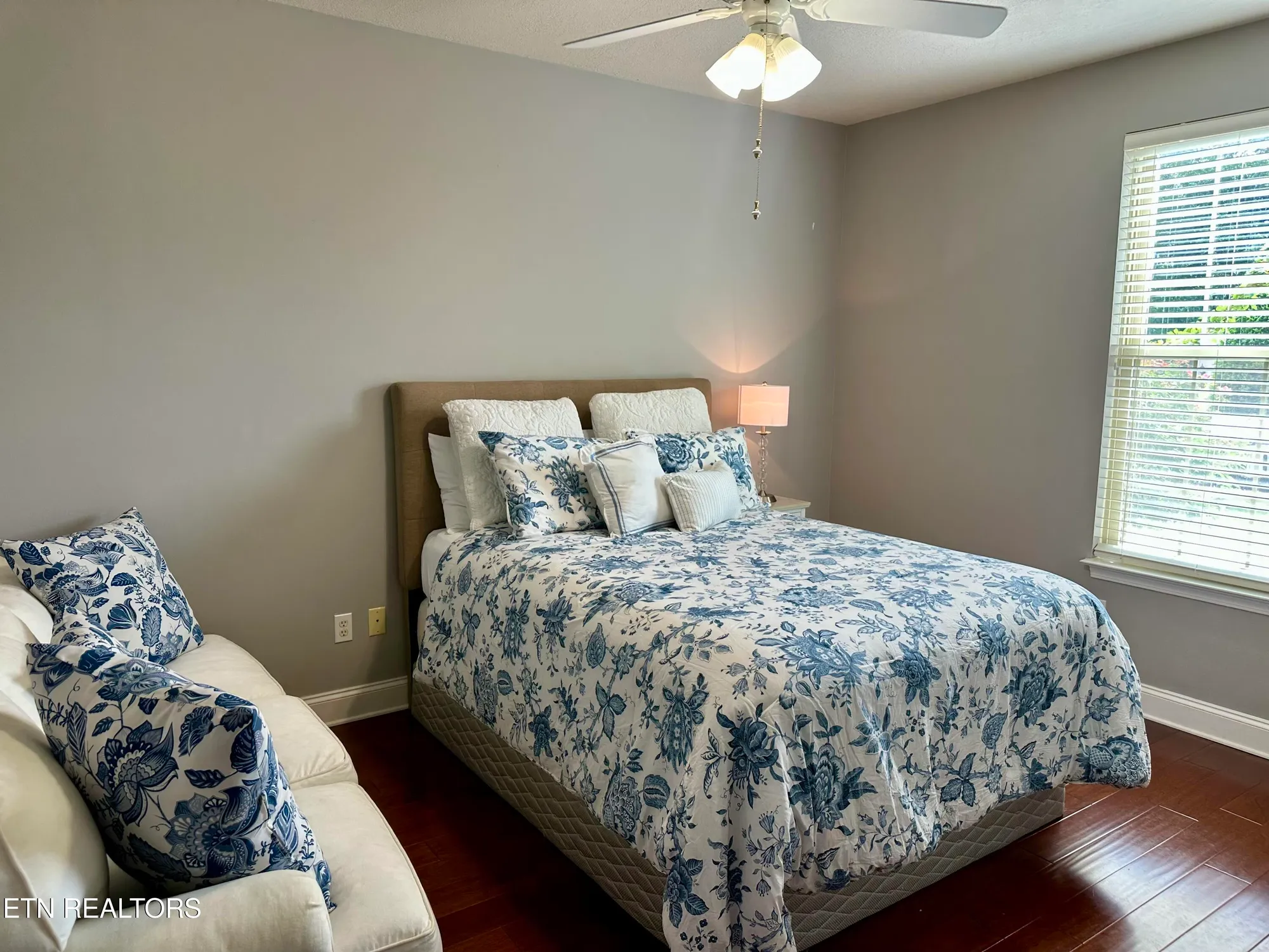 Property Slideshow image 18 of 35 | 565 rarity bay pkwy apt 102, Vonore, TN, 37885