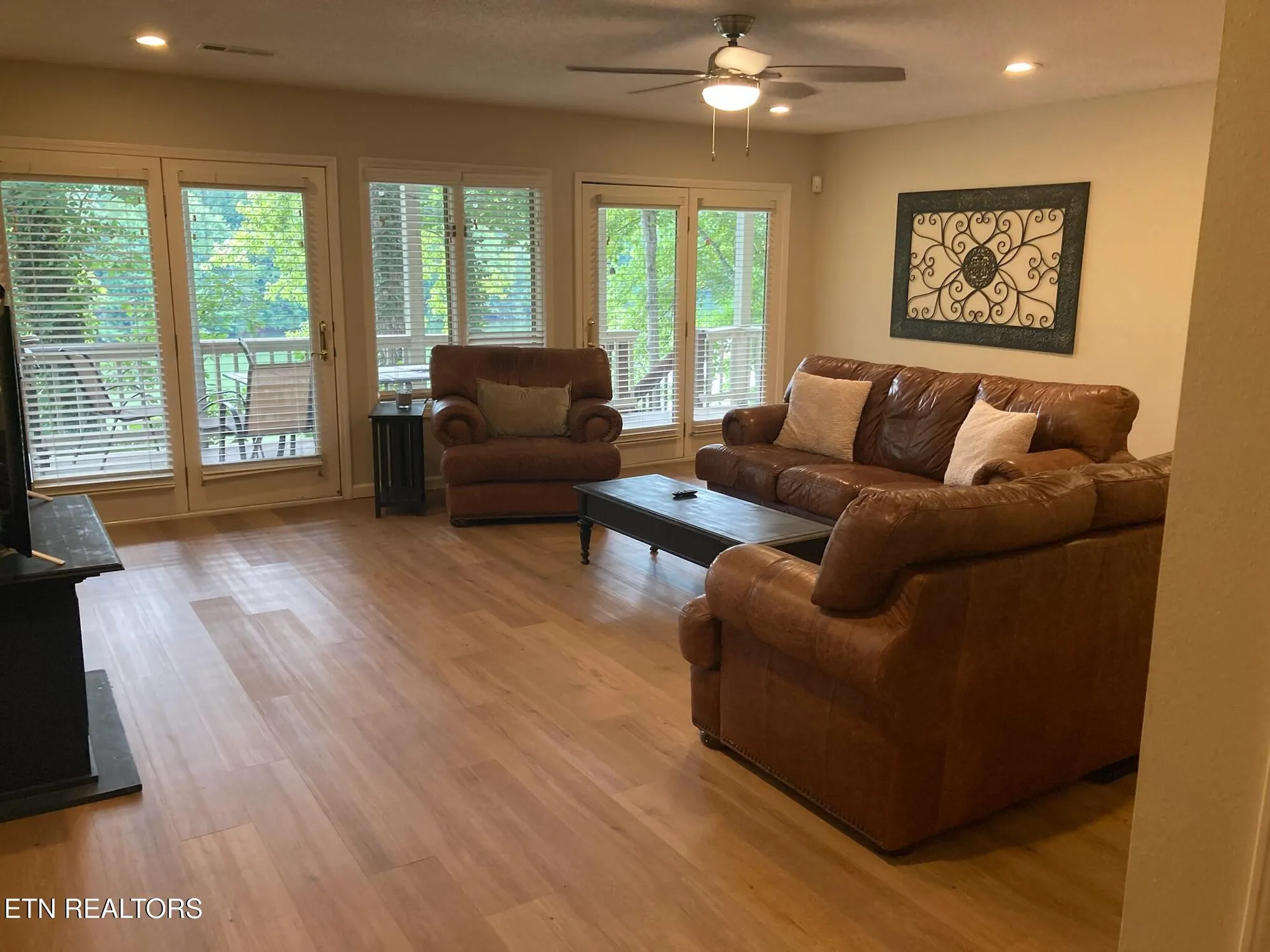 Property Slideshow image 24 of 29 | 180 oonoga way, Loudon, TN, 37774