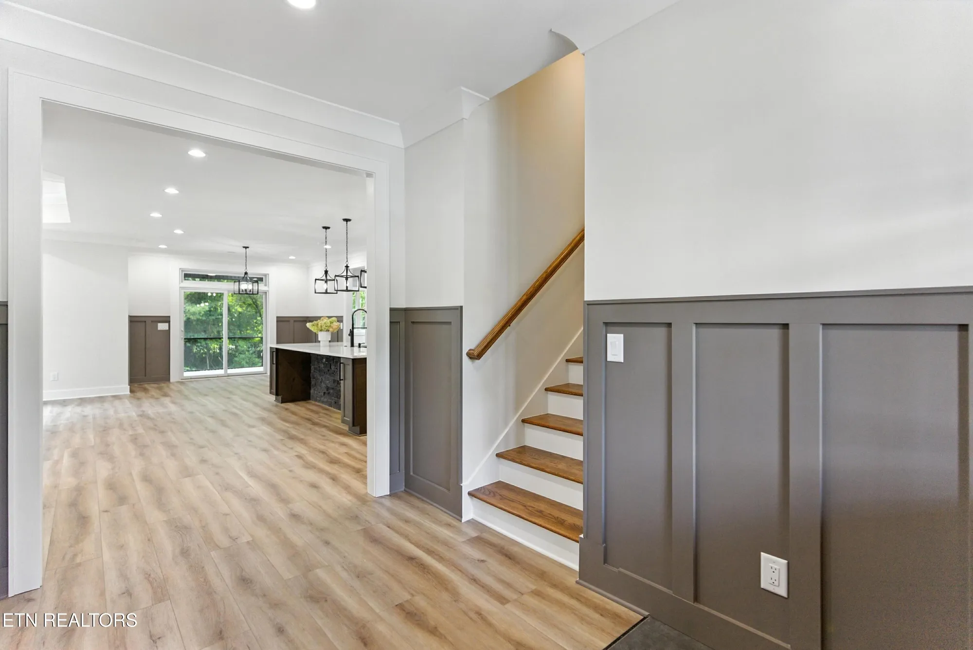 Property Slideshow image 10 of 54 | 149 gado way, Loudon, TN, 37774