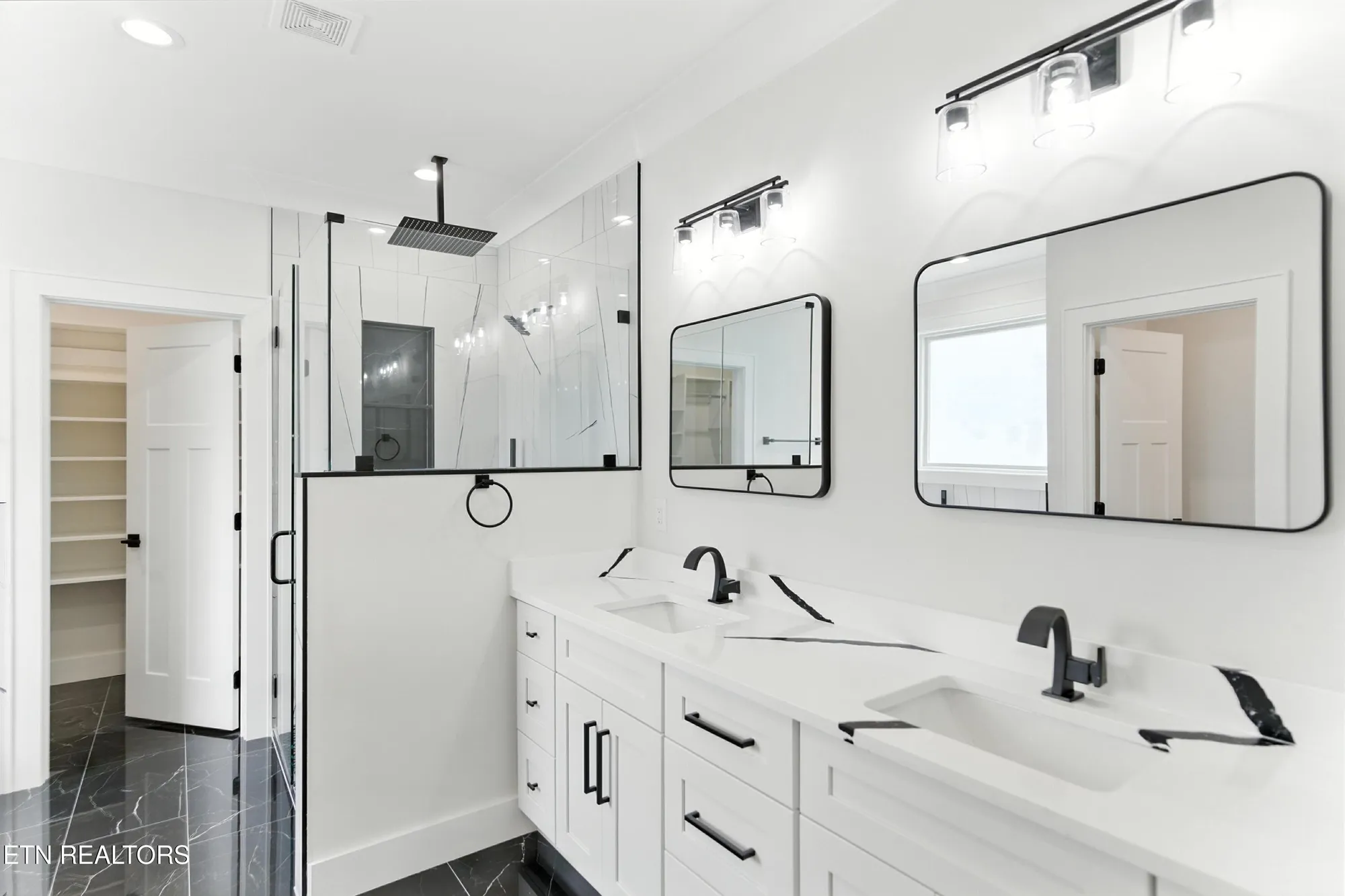 Property Slideshow image 29 of 54 | 149 gado way, Loudon, TN, 37774