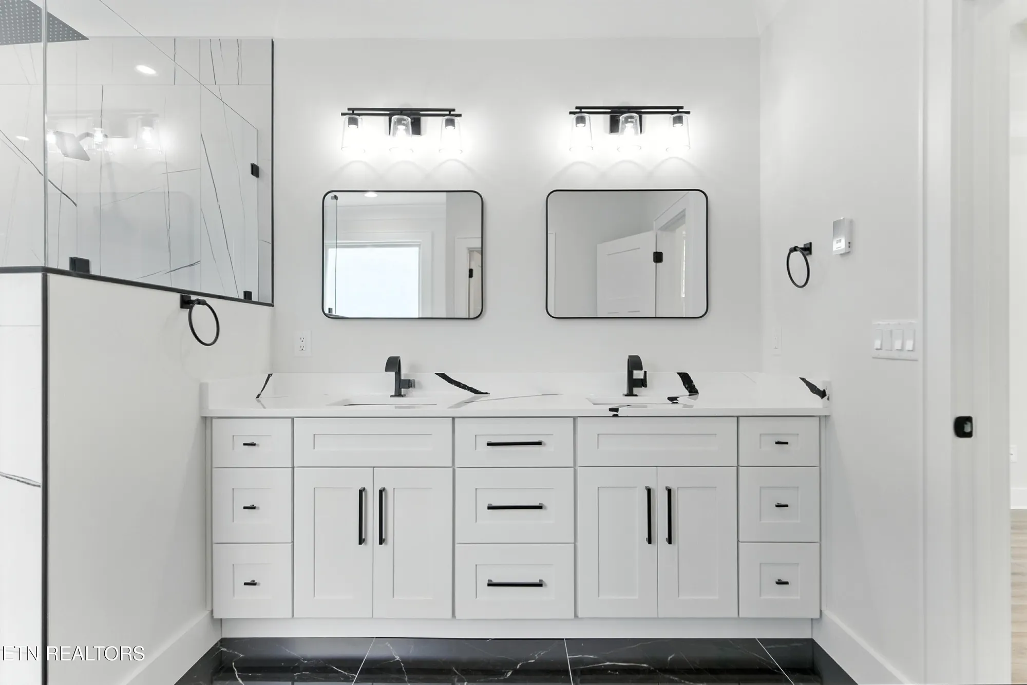 Property Slideshow image 31 of 54 | 149 gado way, Loudon, TN, 37774