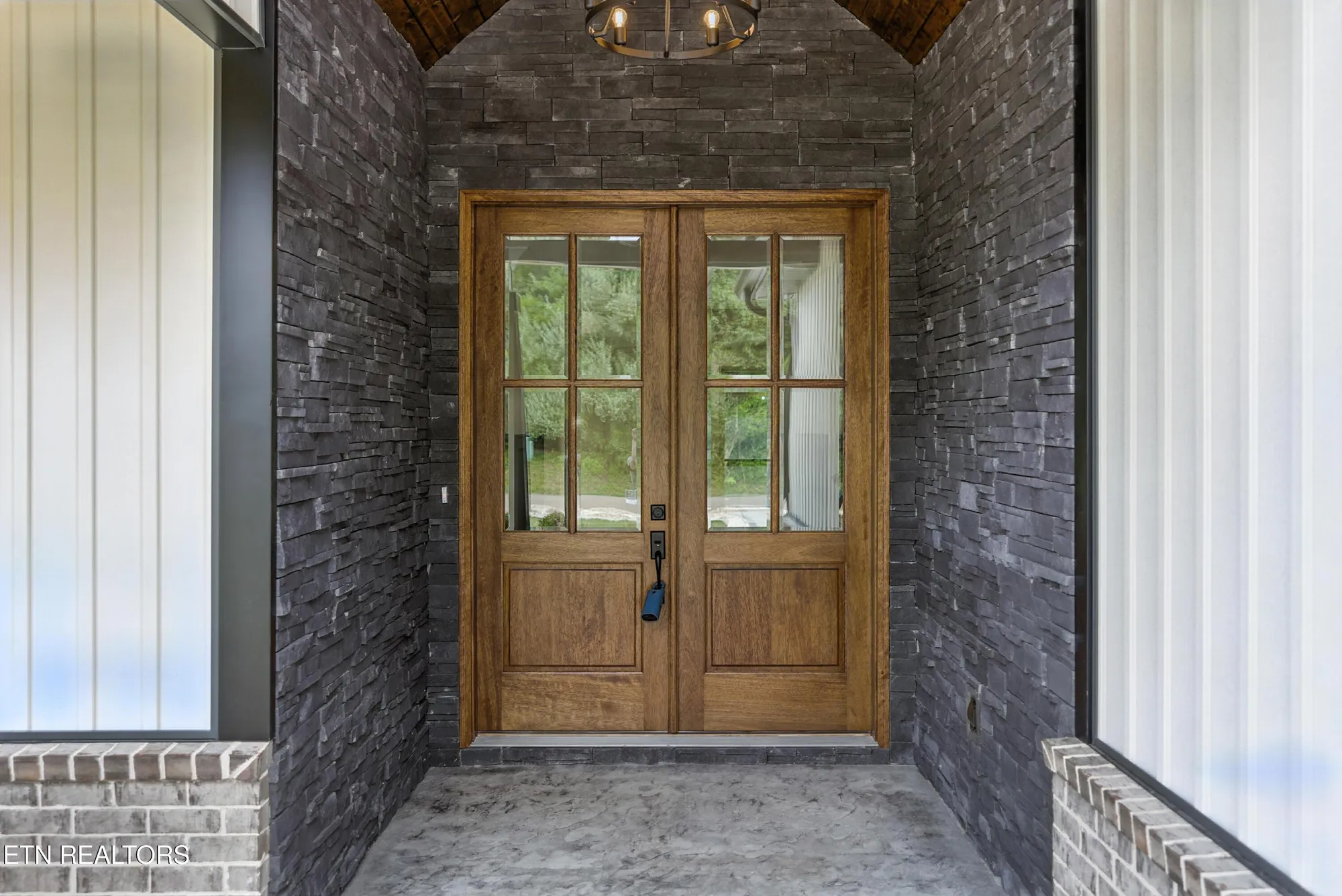 Property Slideshow image 8 of 54 | 149 gado way, Loudon, TN, 37774