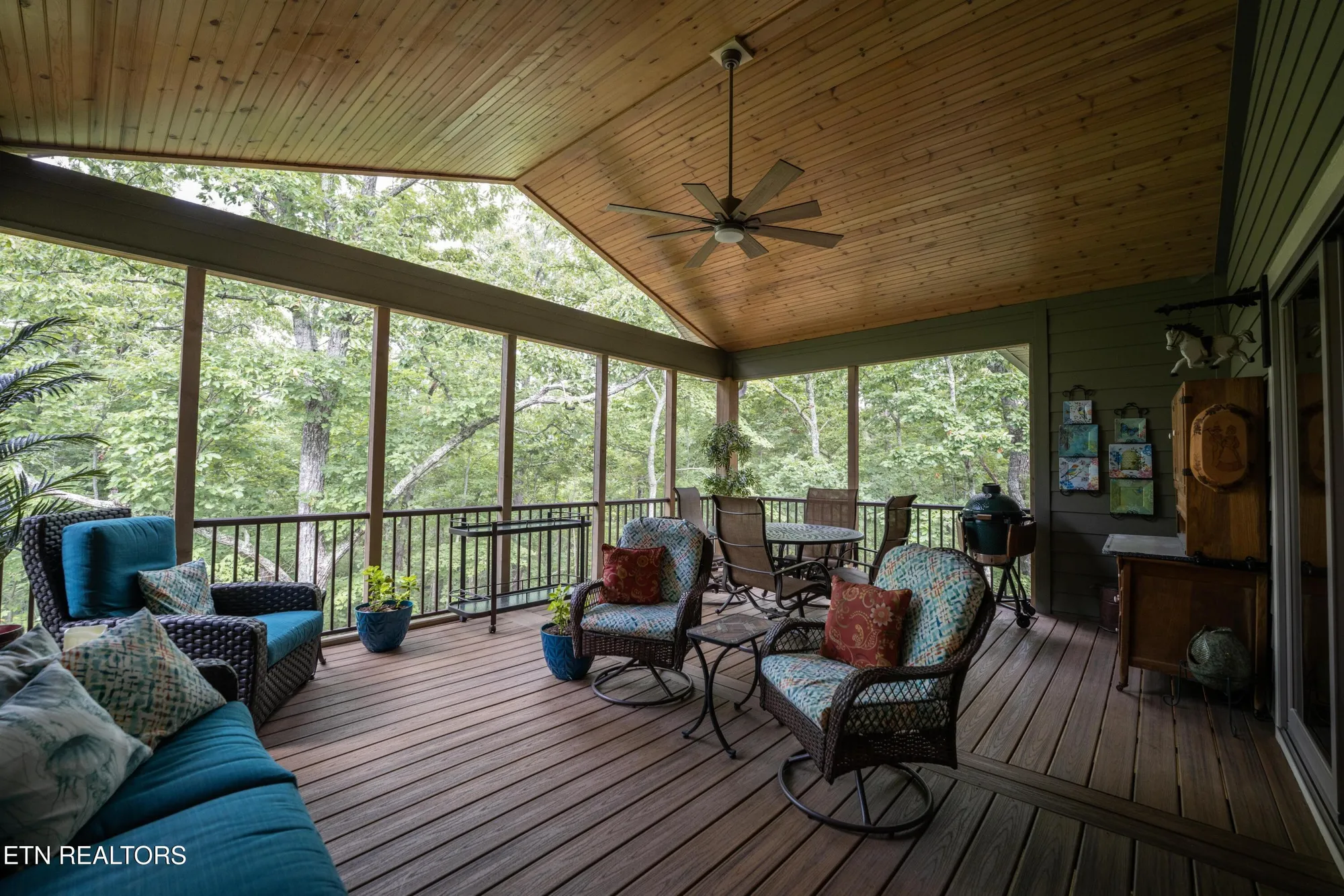 Property Slideshow image 32 of 59 | 143 chestnut ridge ln, Crossville, TN, 38558