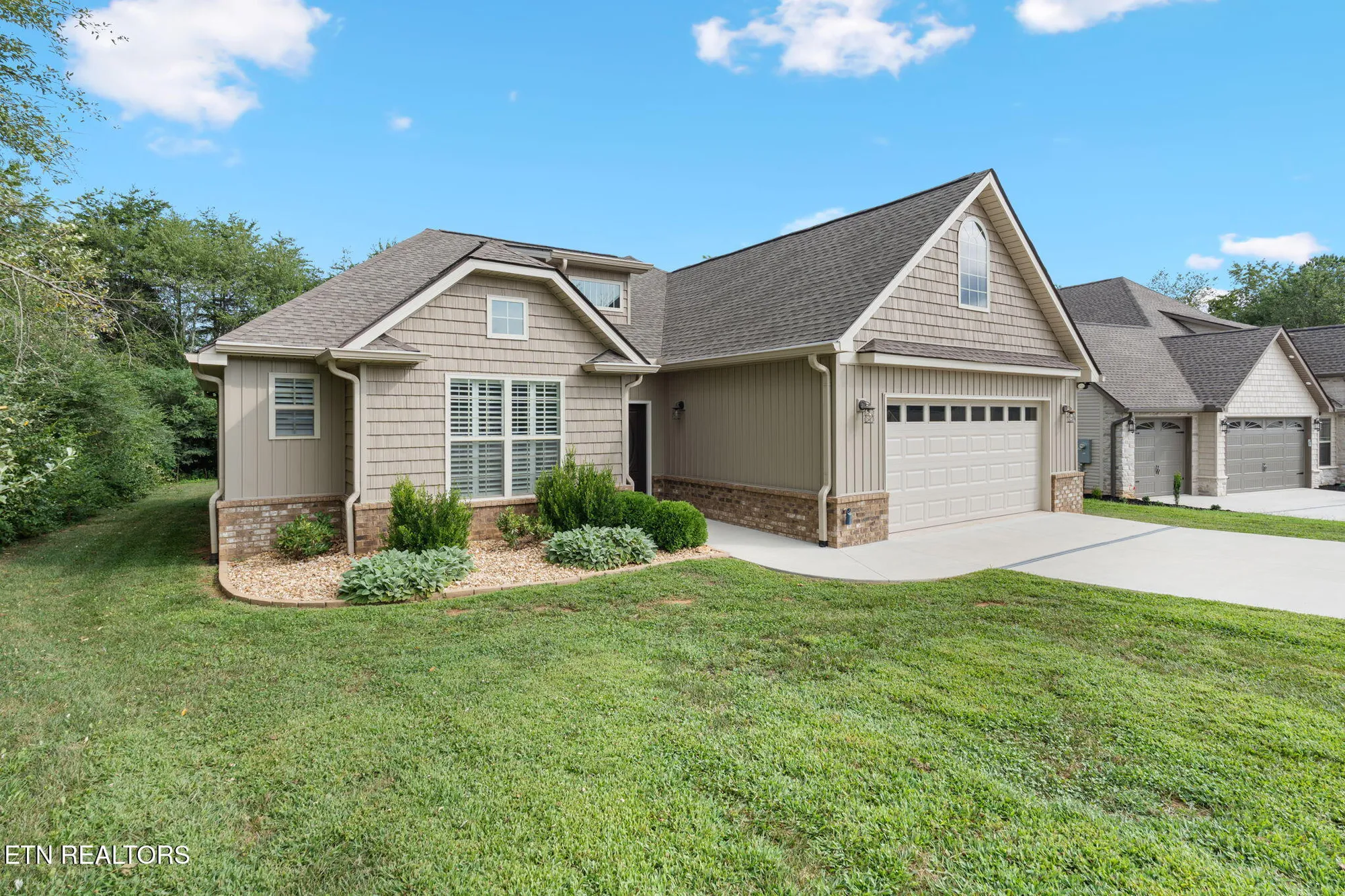 Property Slideshow image 6 of 36 | 129 ogana way, Loudon, TN, 37774