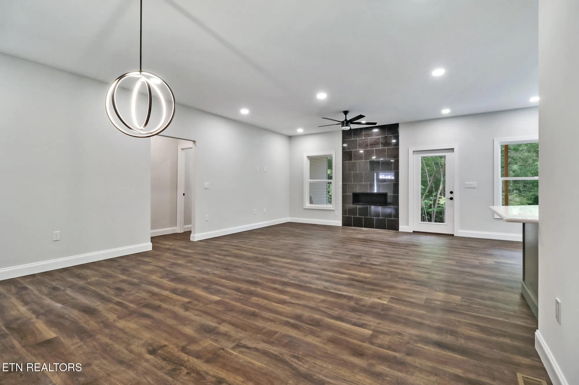 Property Slideshow image 3 of 30 | 141 windsor rd, Crossville, TN, 38558