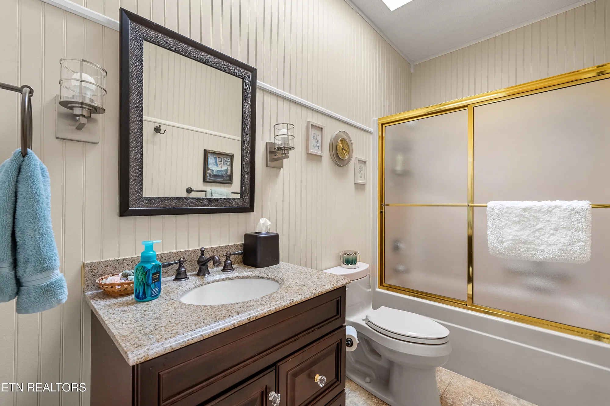 Property Slideshow image 47 of 51 | 108 tahlequah ln, Loudon, TN, 37774