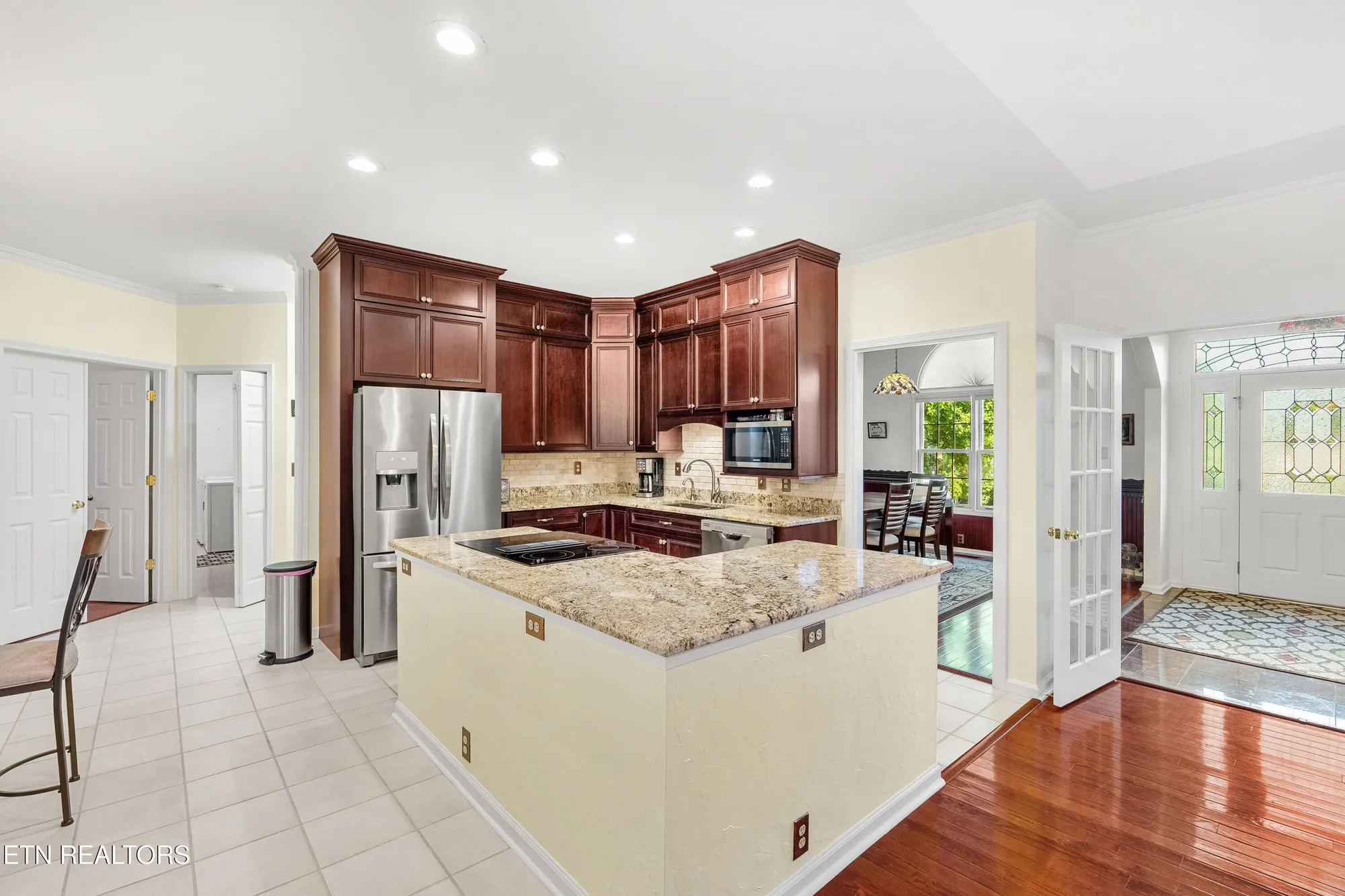 Property Slideshow image 38 of 51 | 108 tahlequah ln, Loudon, TN, 37774