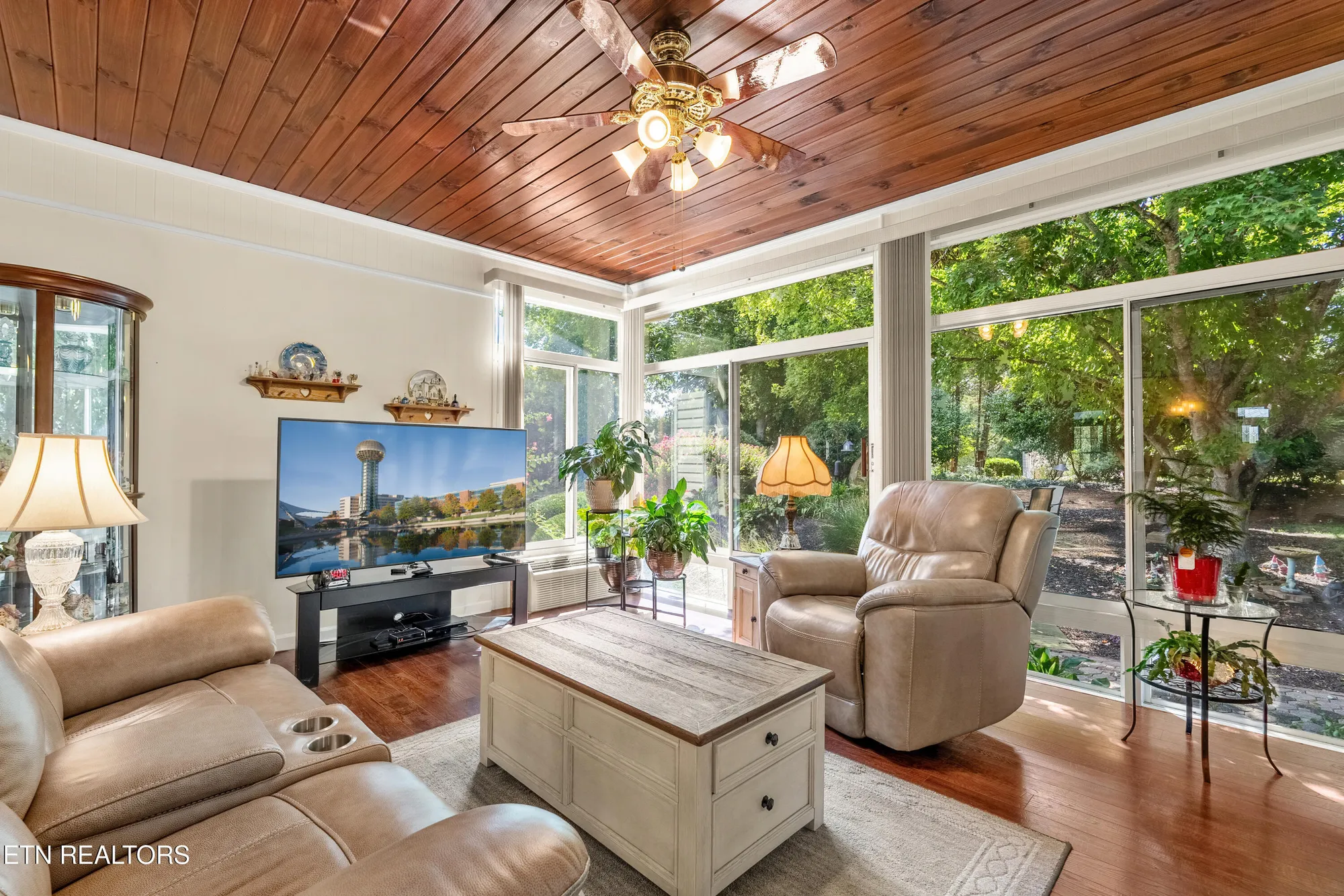 Property Slideshow image 30 of 51 | 108 tahlequah ln, Loudon, TN, 37774