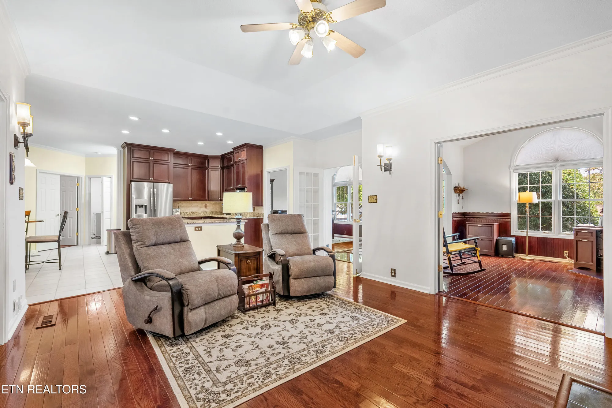 Property Slideshow image 27 of 51 | 108 tahlequah ln, Loudon, TN, 37774