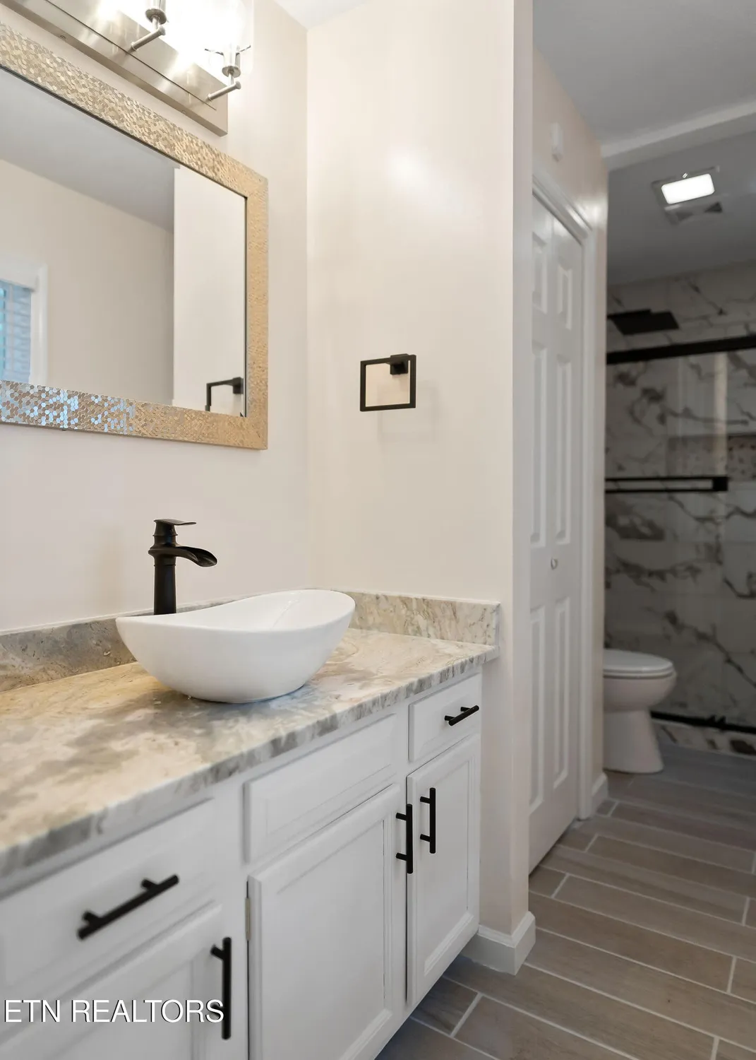 Property Slideshow image 27 of 49 | 334 lakeview dr, Crossville, TN, 38558