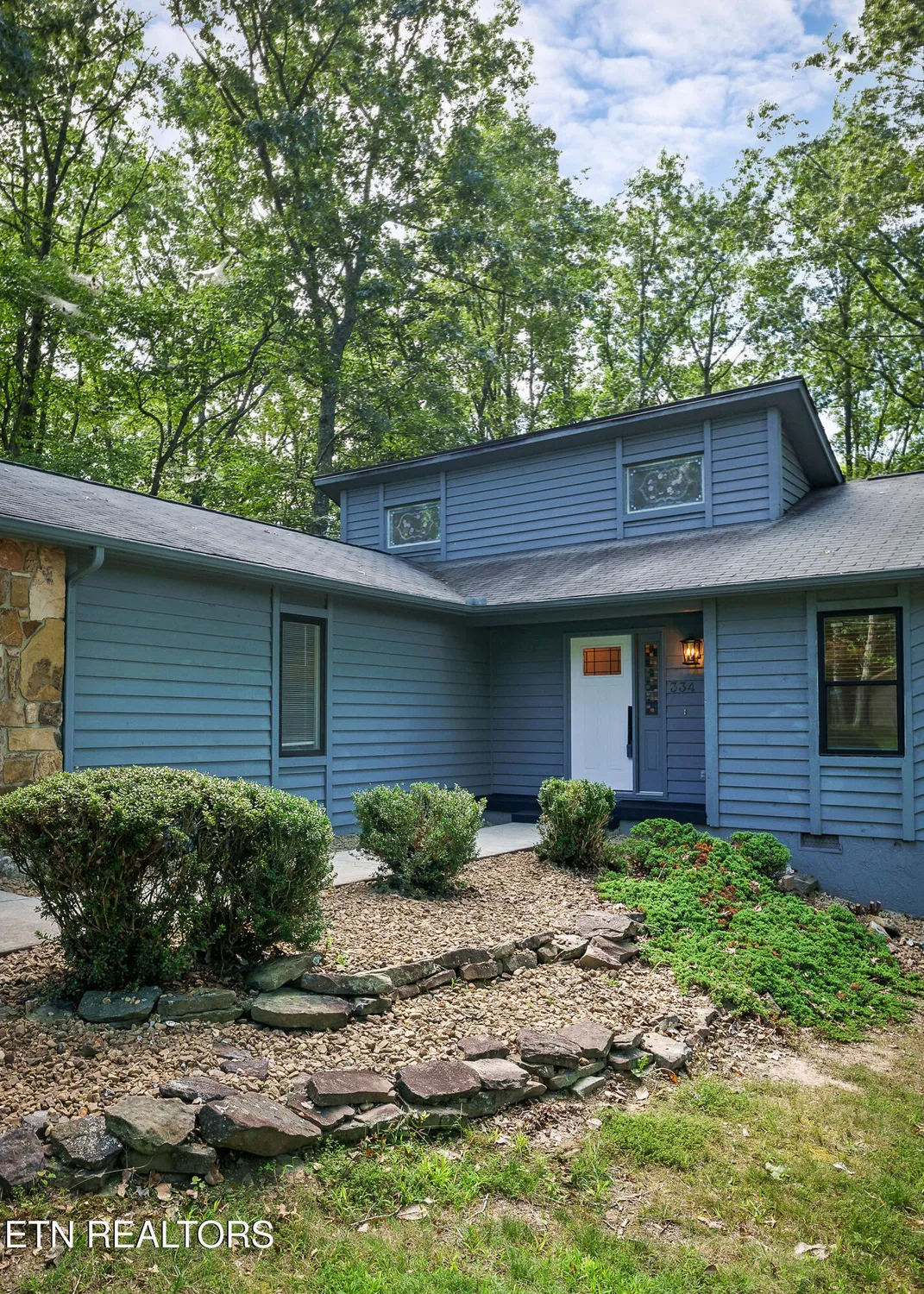 Property Slideshow image 4 of 49 | 334 lakeview dr, Crossville, TN, 38558