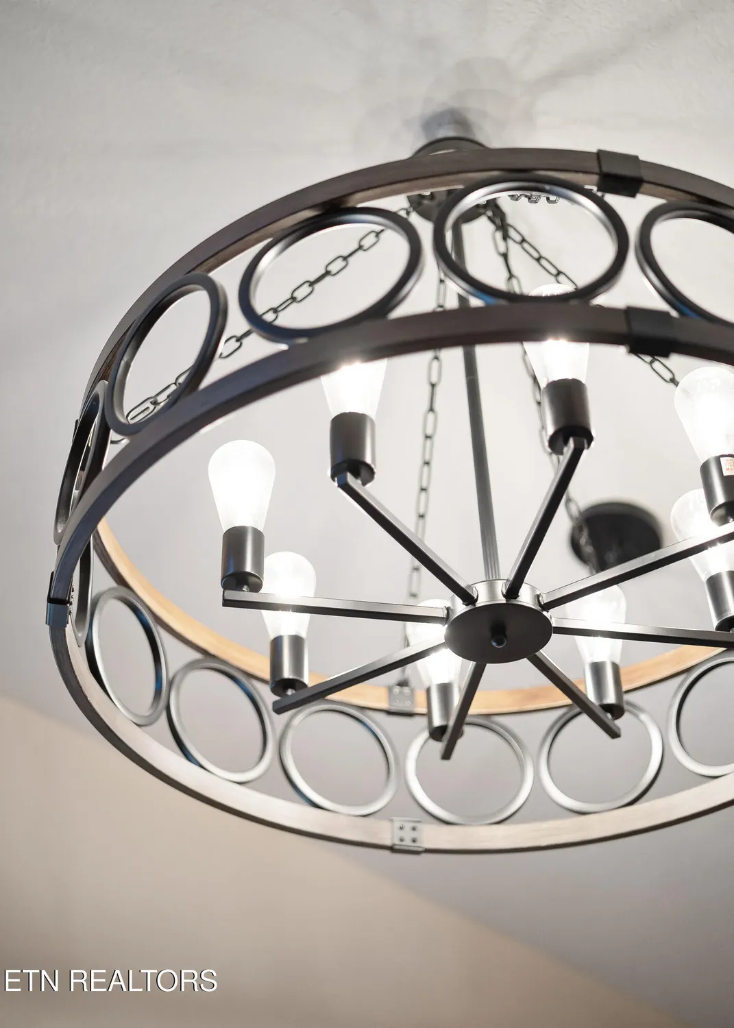 Property Slideshow image 13 of 49 | 334 lakeview dr, Crossville, TN, 38558