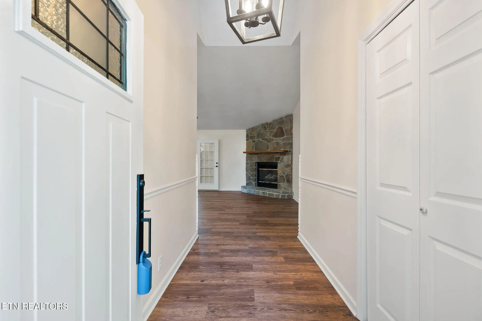 Property Slideshow image 6 of 49 | 334 lakeview dr, Crossville, TN, 38558