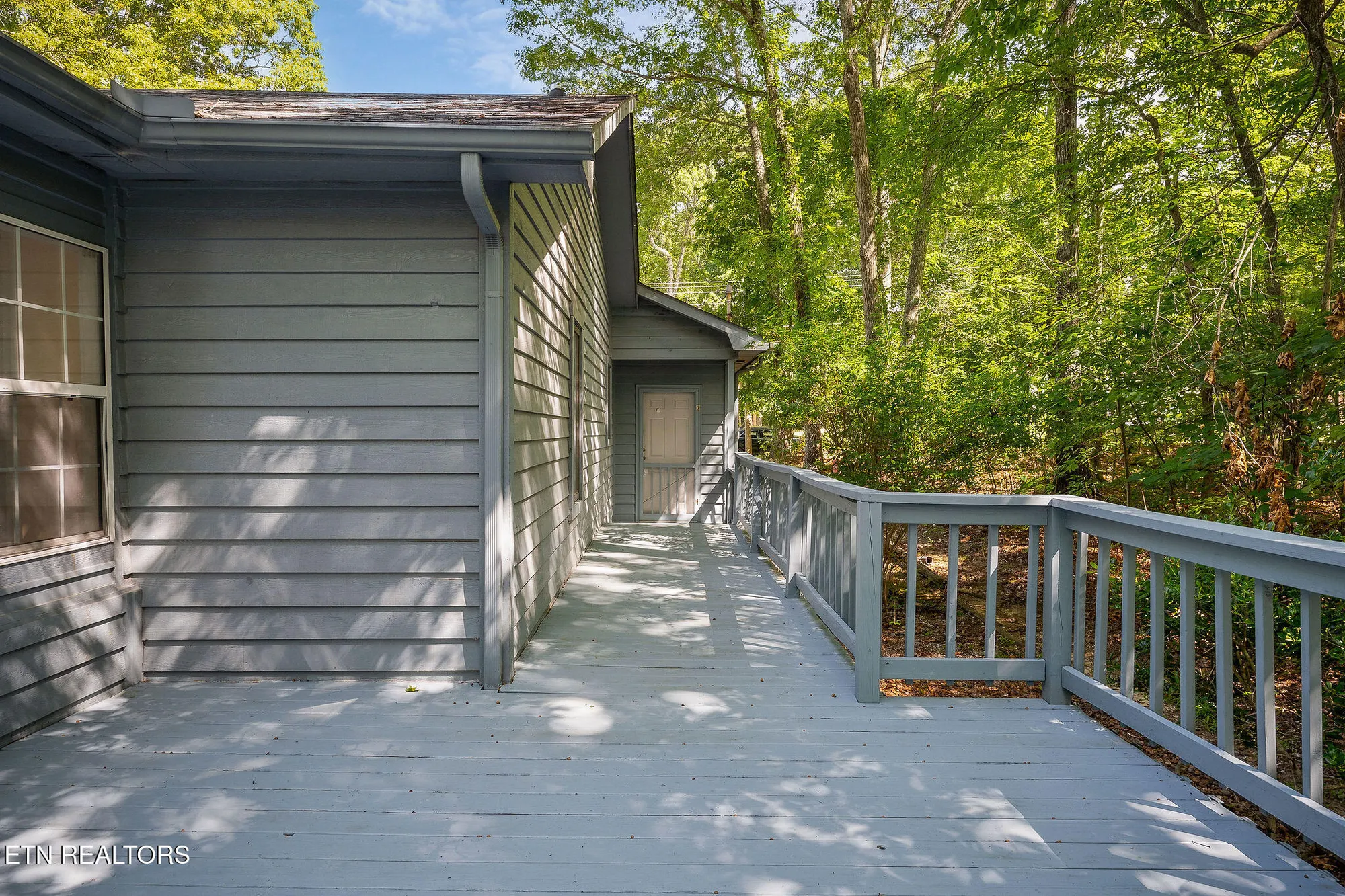 Property Slideshow image 41 of 49 | 334 lakeview dr, Crossville, TN, 38558