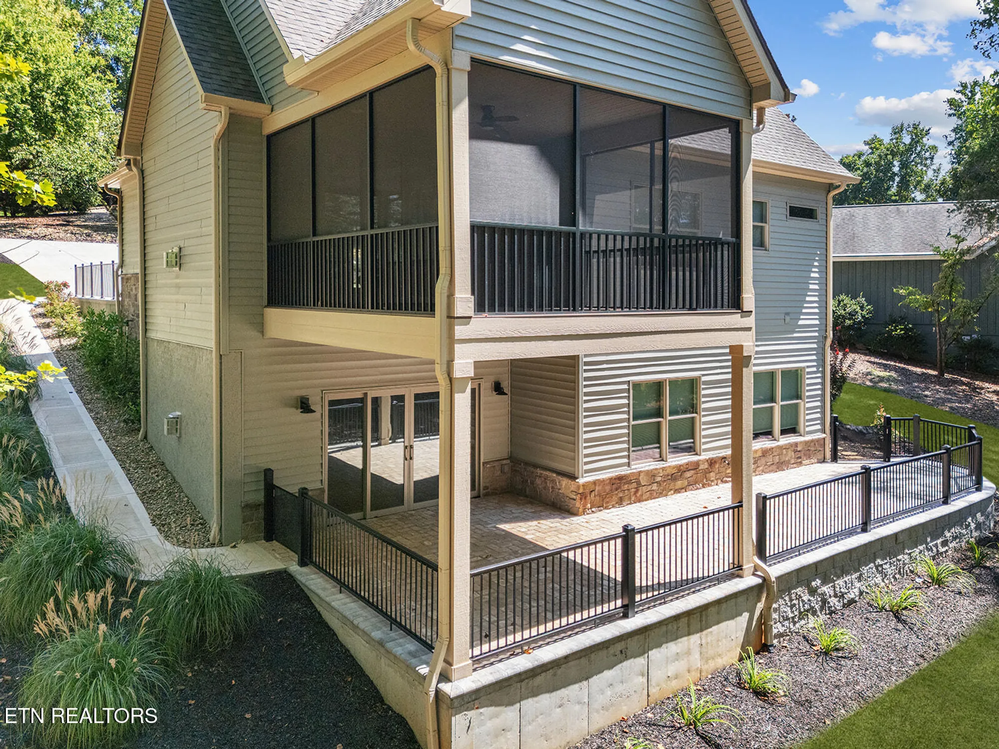 Property Slideshow image 44 of 54 | 216 tecumseh way, Loudon, TN, 37774