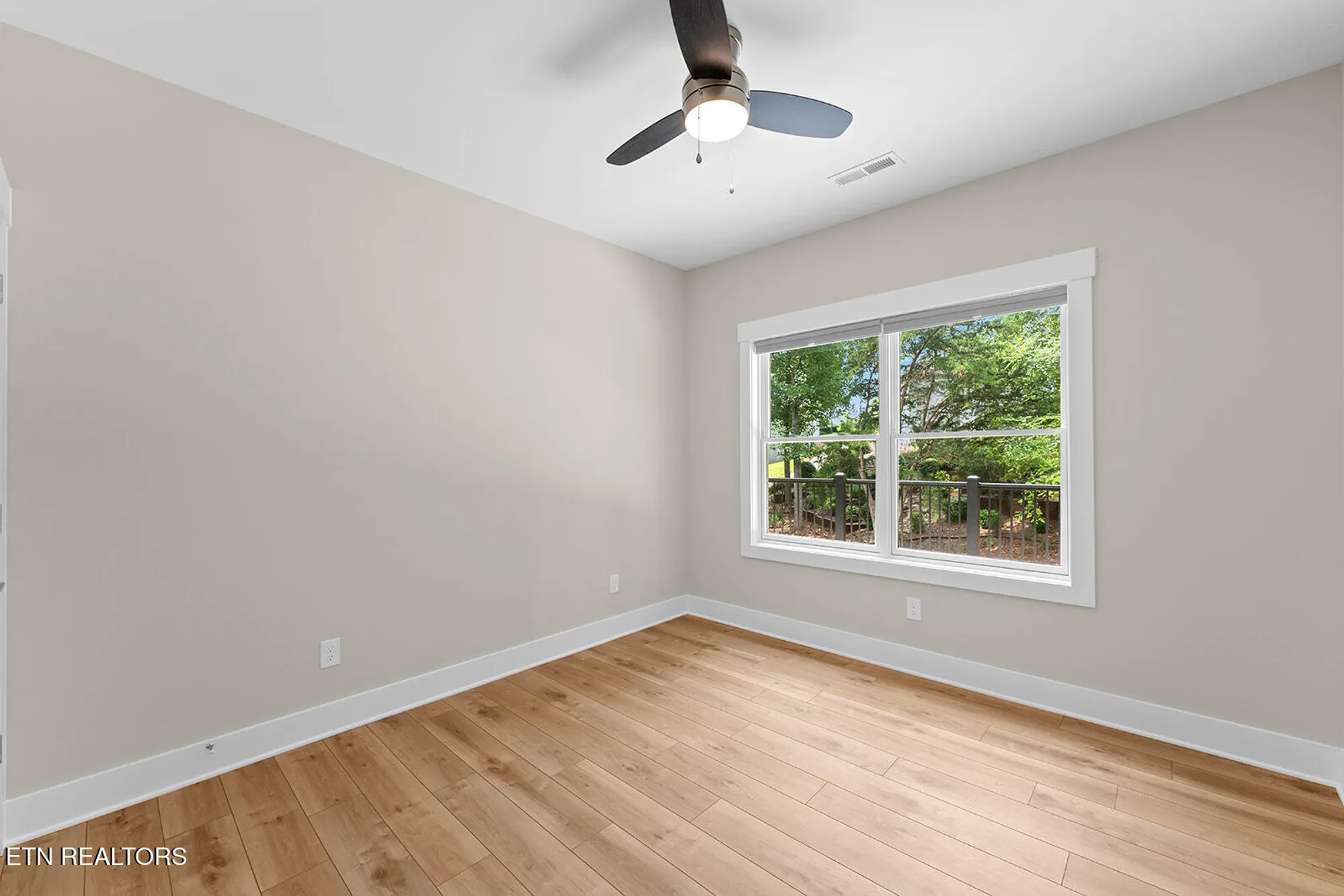 Property Slideshow image 34 of 54 | 216 tecumseh way, Loudon, TN, 37774