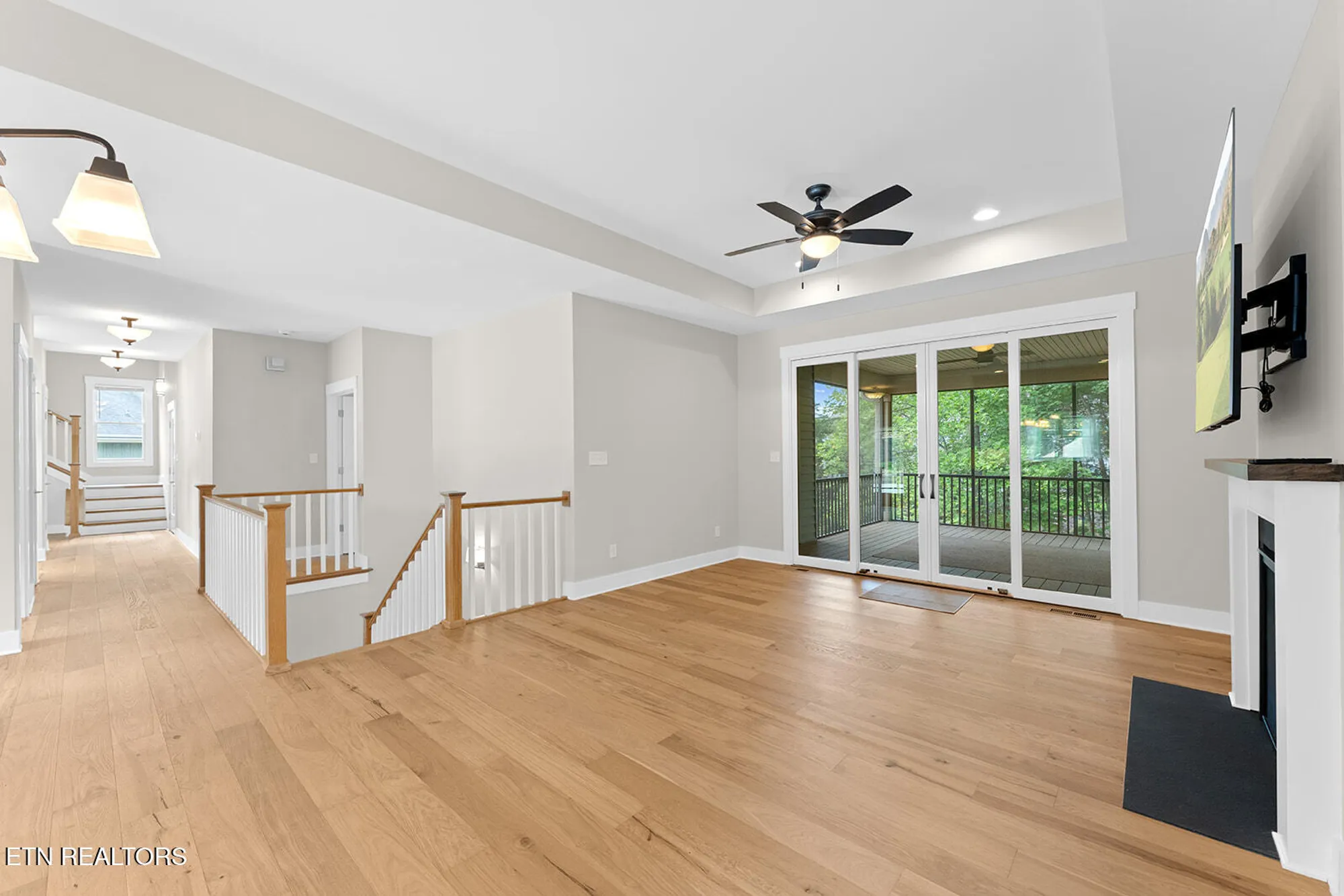 Property Slideshow image 11 of 54 | 216 tecumseh way, Loudon, TN, 37774